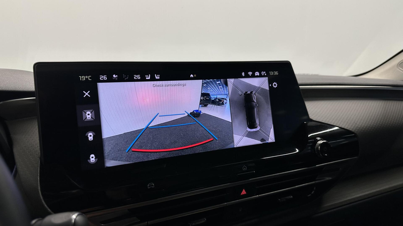 Citroen C5 X 1.6 Plug-in Hybrid 225 Shine CAMERA PANO CARPLAY A — photo 8
