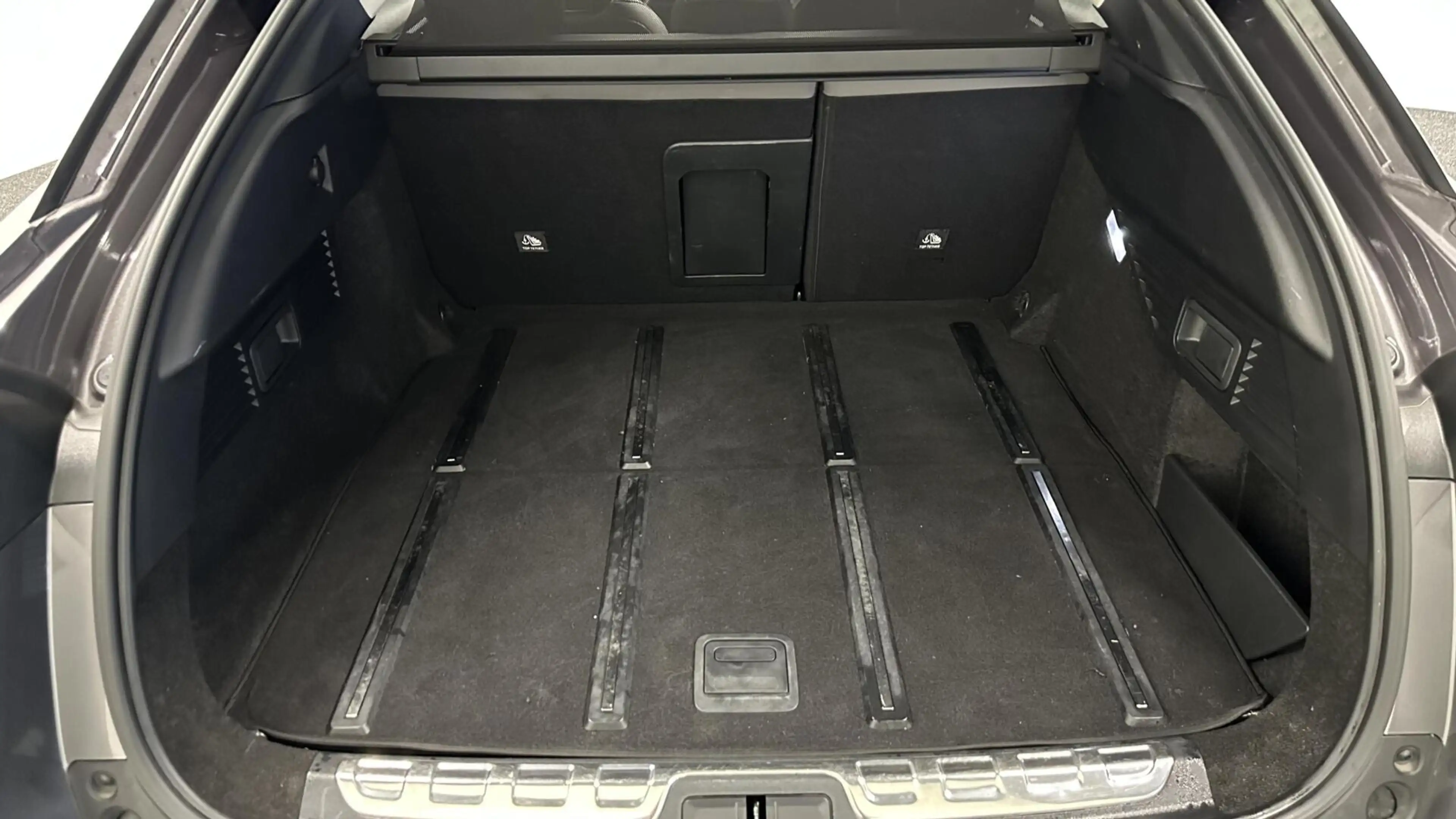 Citroen C5 X 1.6 Plug-in Hybrid 225 Shine CAMERA PANO CARPLAY A — photo 6