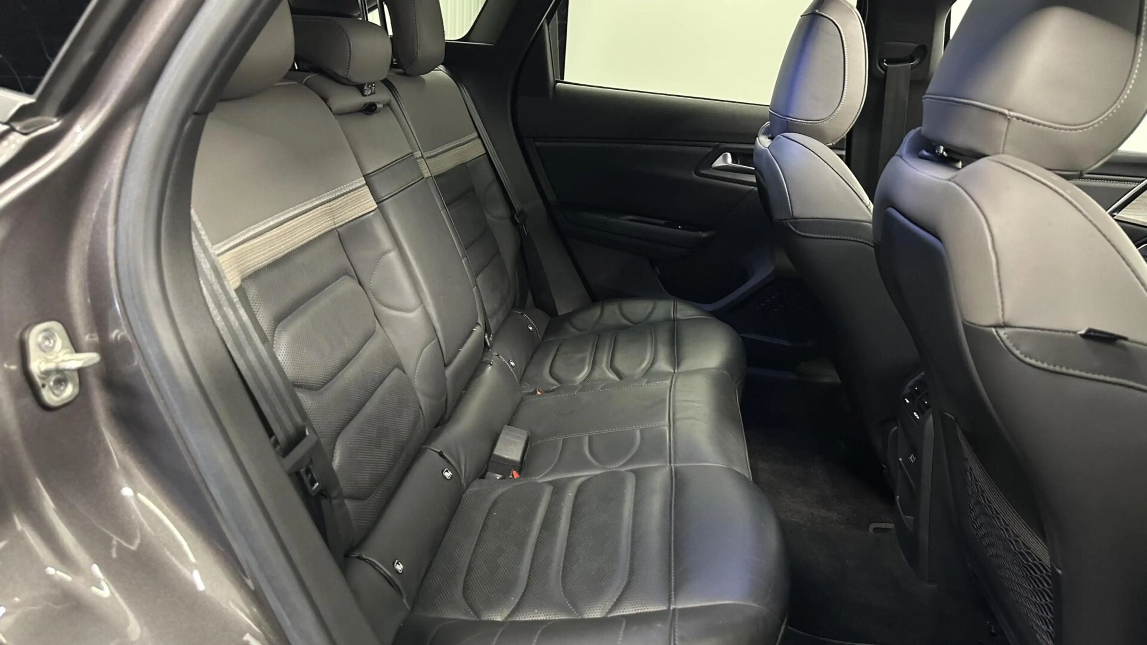 Citroen C5 X 1.6 Plug-in Hybrid 225 Shine CAMERA PANO CARPLAY A — photo 5