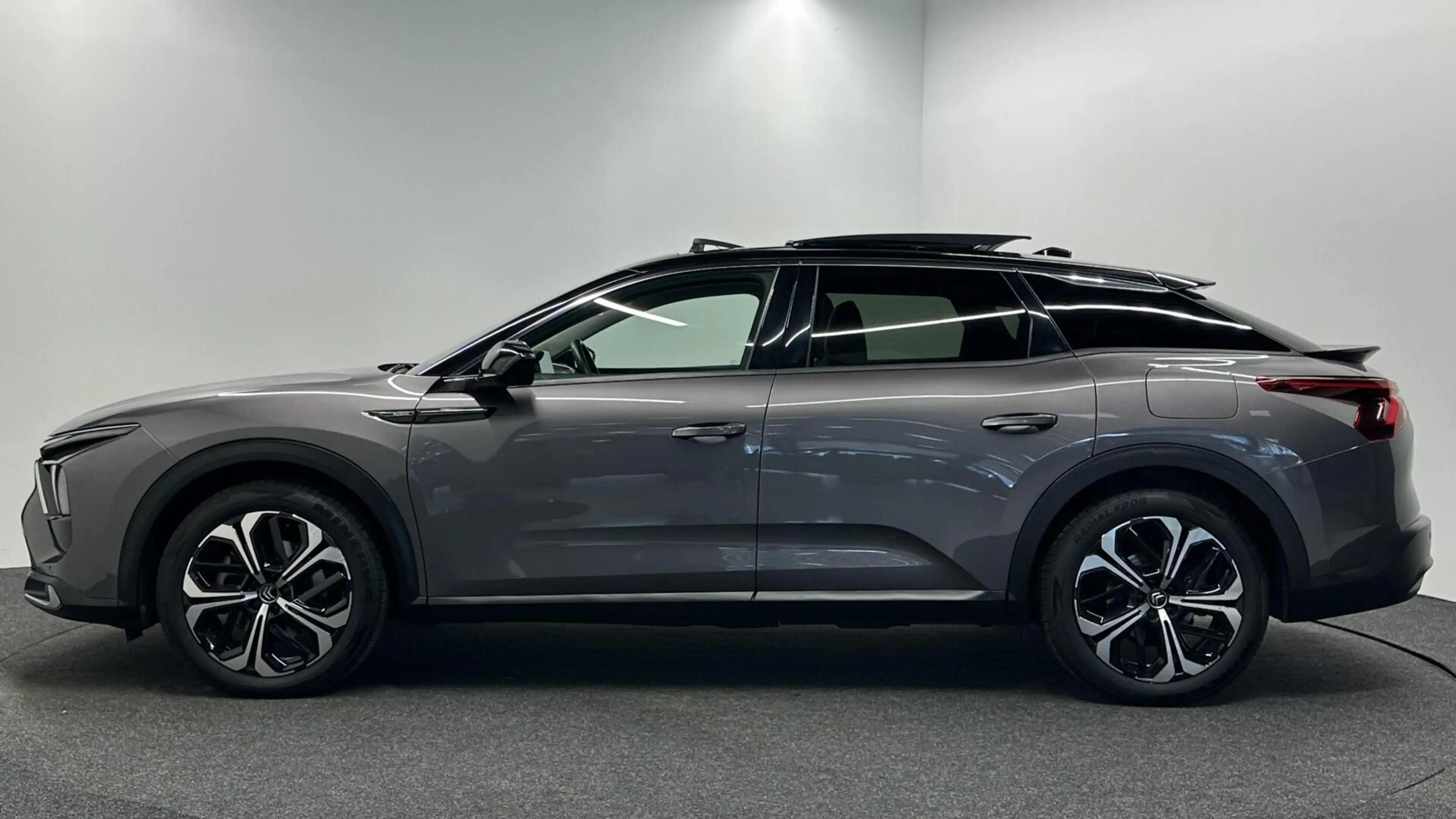Citroen C5 X 1.6 Plug-in Hybrid 225 Shine CAMERA PANO CARPLAY A — photo 15