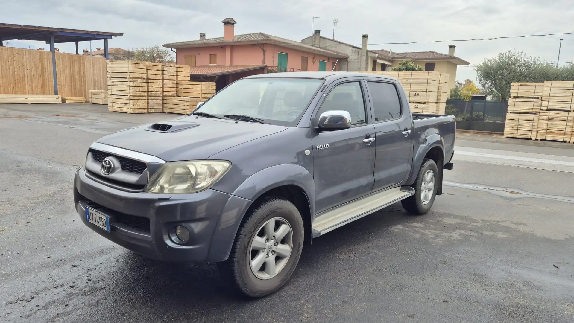 Toyota Hilux 3.0 d-4d double cab SR auto - 1