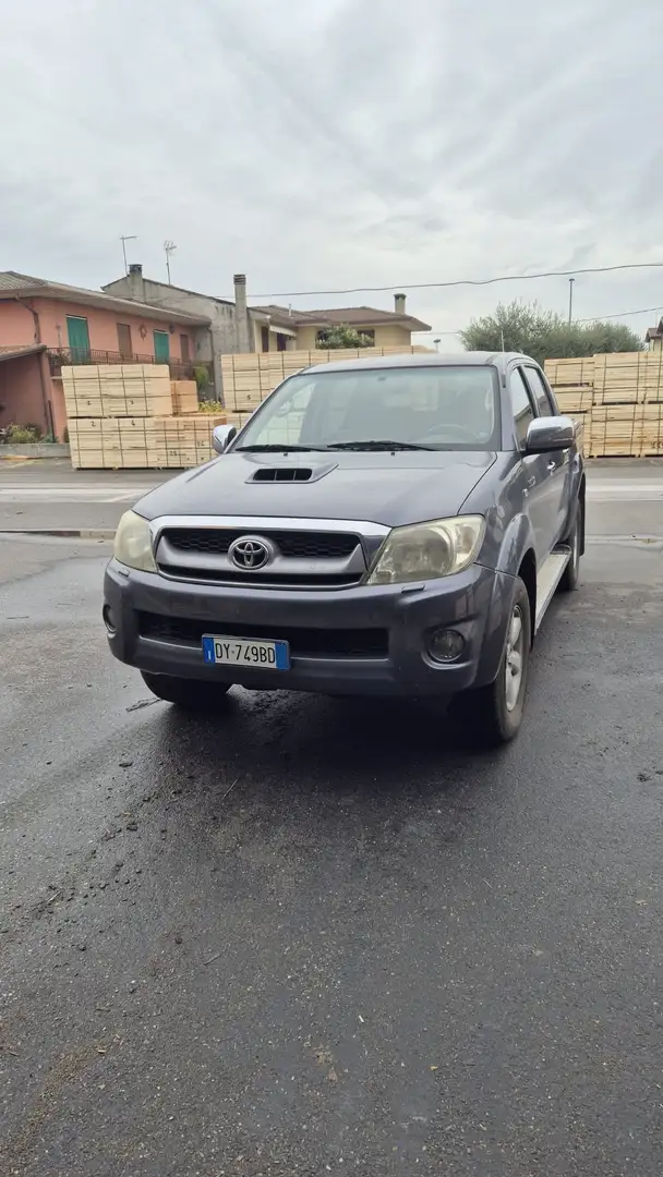 Toyota Hilux 3.0 d-4d double cab SR auto - 2