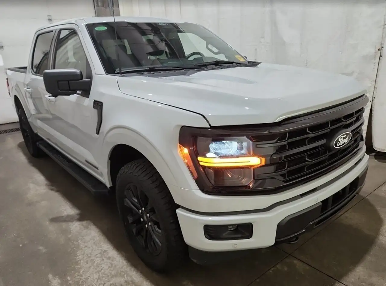 2024 Ford F 150 XLT — photo 1