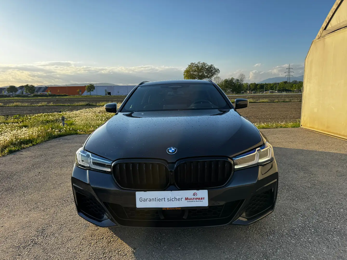BMW 530 e xDrive Touring Aut. *M Sport; 1. Besitz; DAP uvm Grau - 2