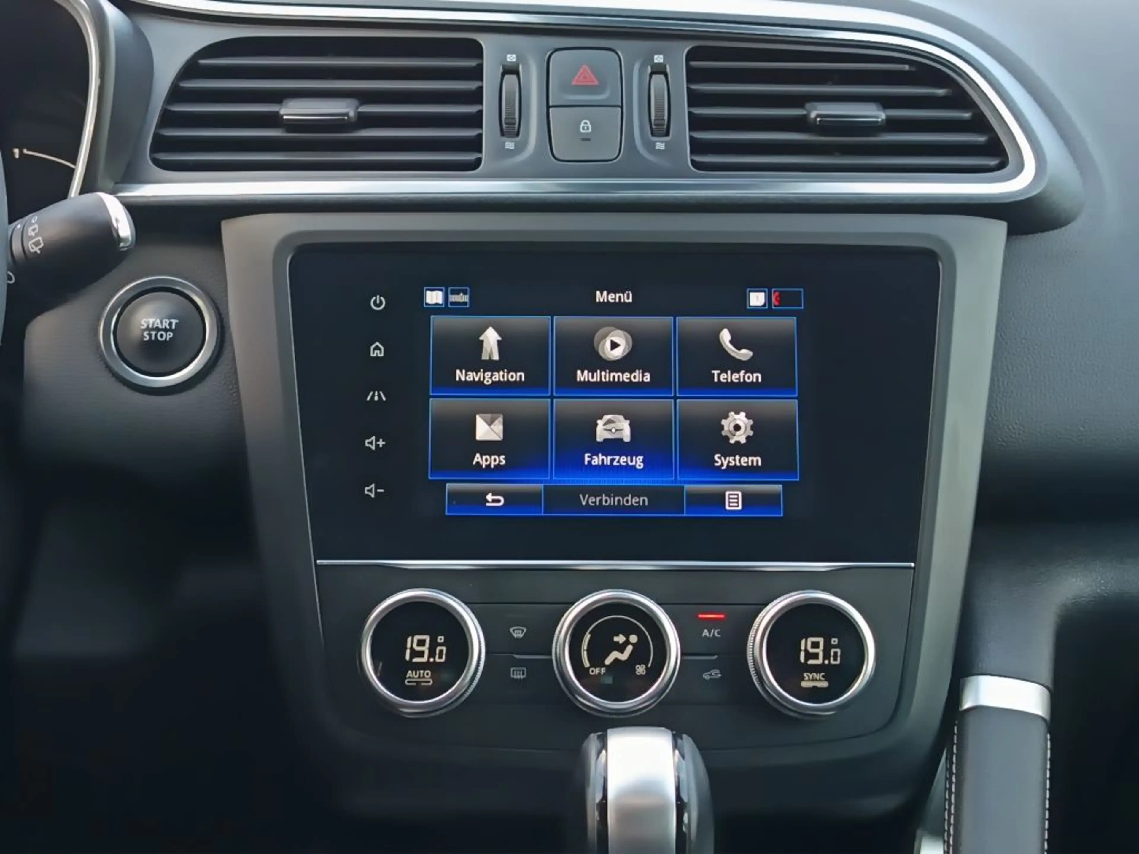 Renault Kadjar TCe160 EDC GPF BOSE EDITION — photo 10