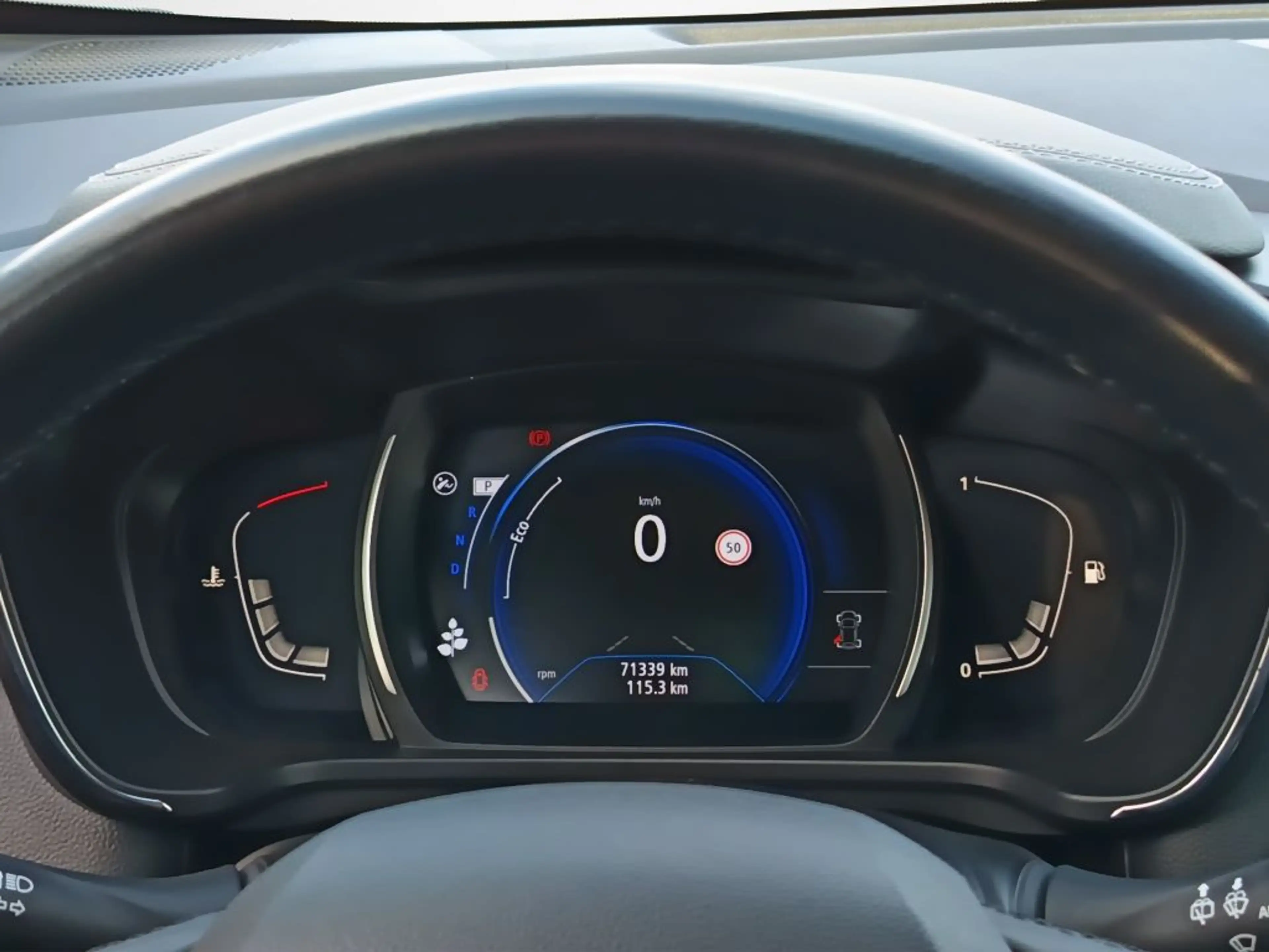 Renault Kadjar TCe160 EDC GPF BOSE EDITION — photo 9