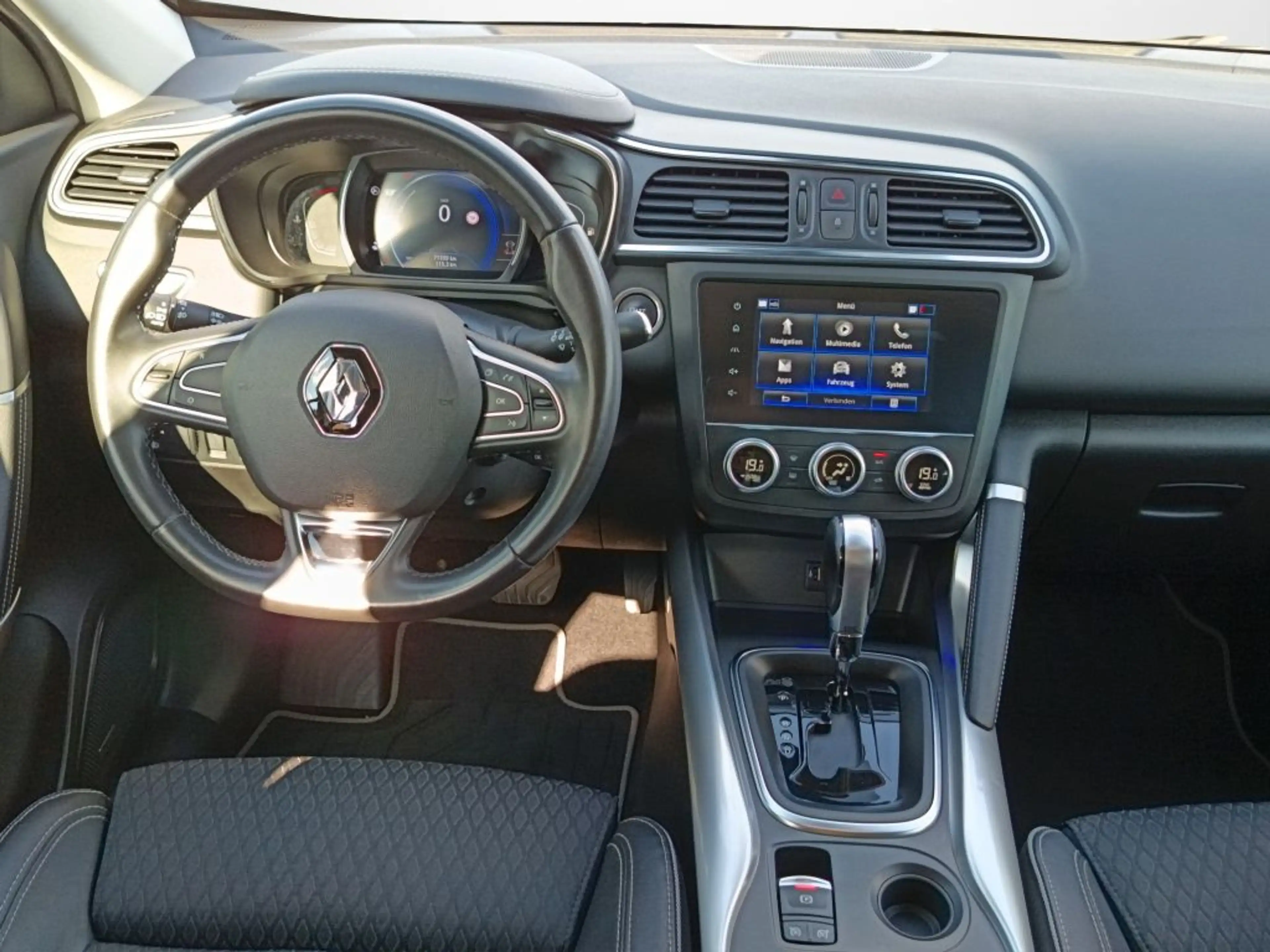 Renault Kadjar TCe160 EDC GPF BOSE EDITION — photo 7
