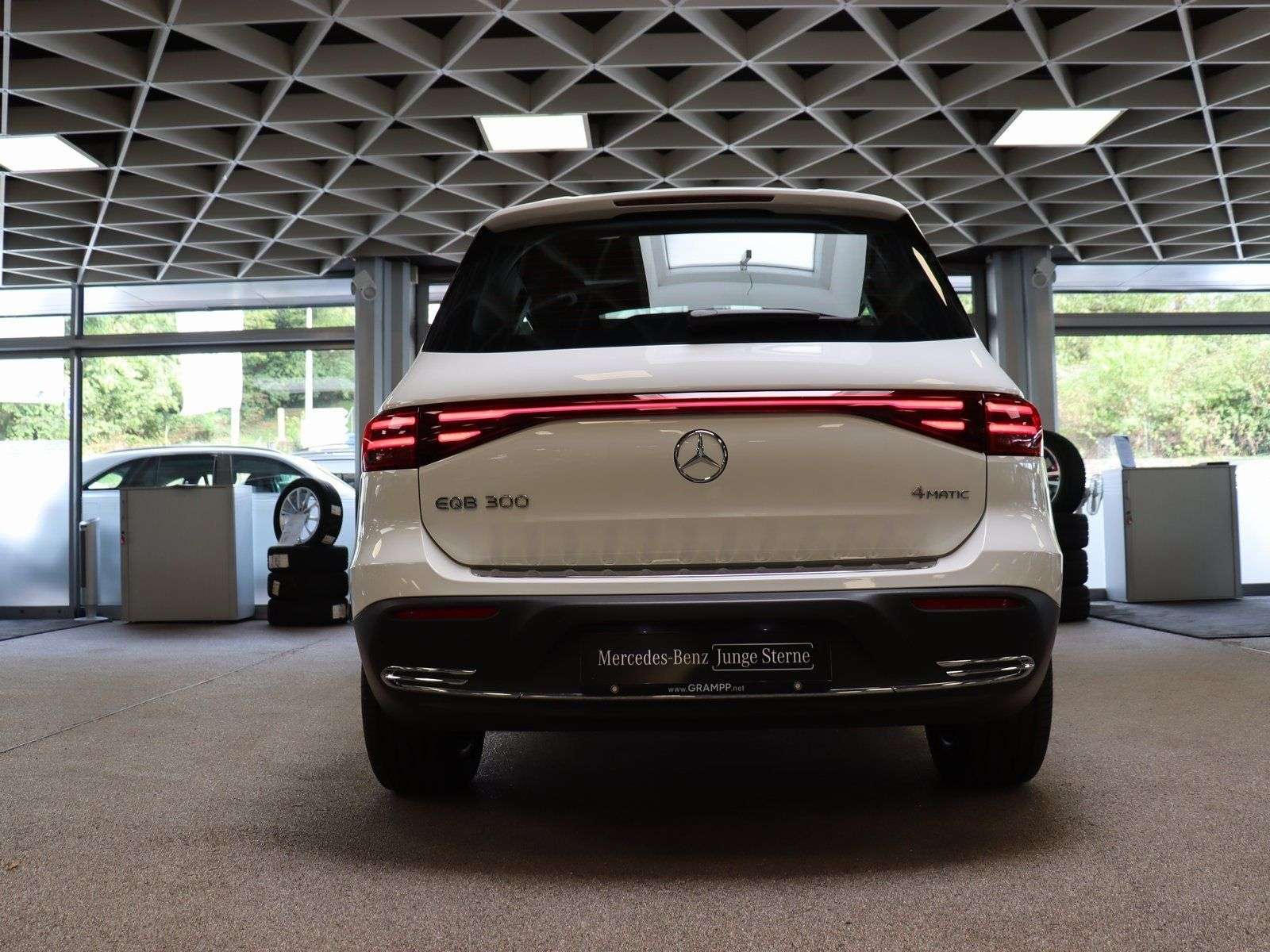 Mercedes-Benz EQB