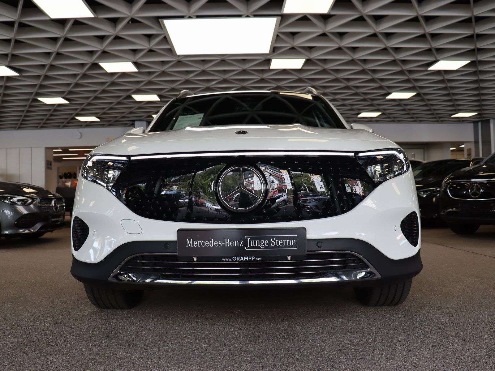 Mercedes-Benz EQB