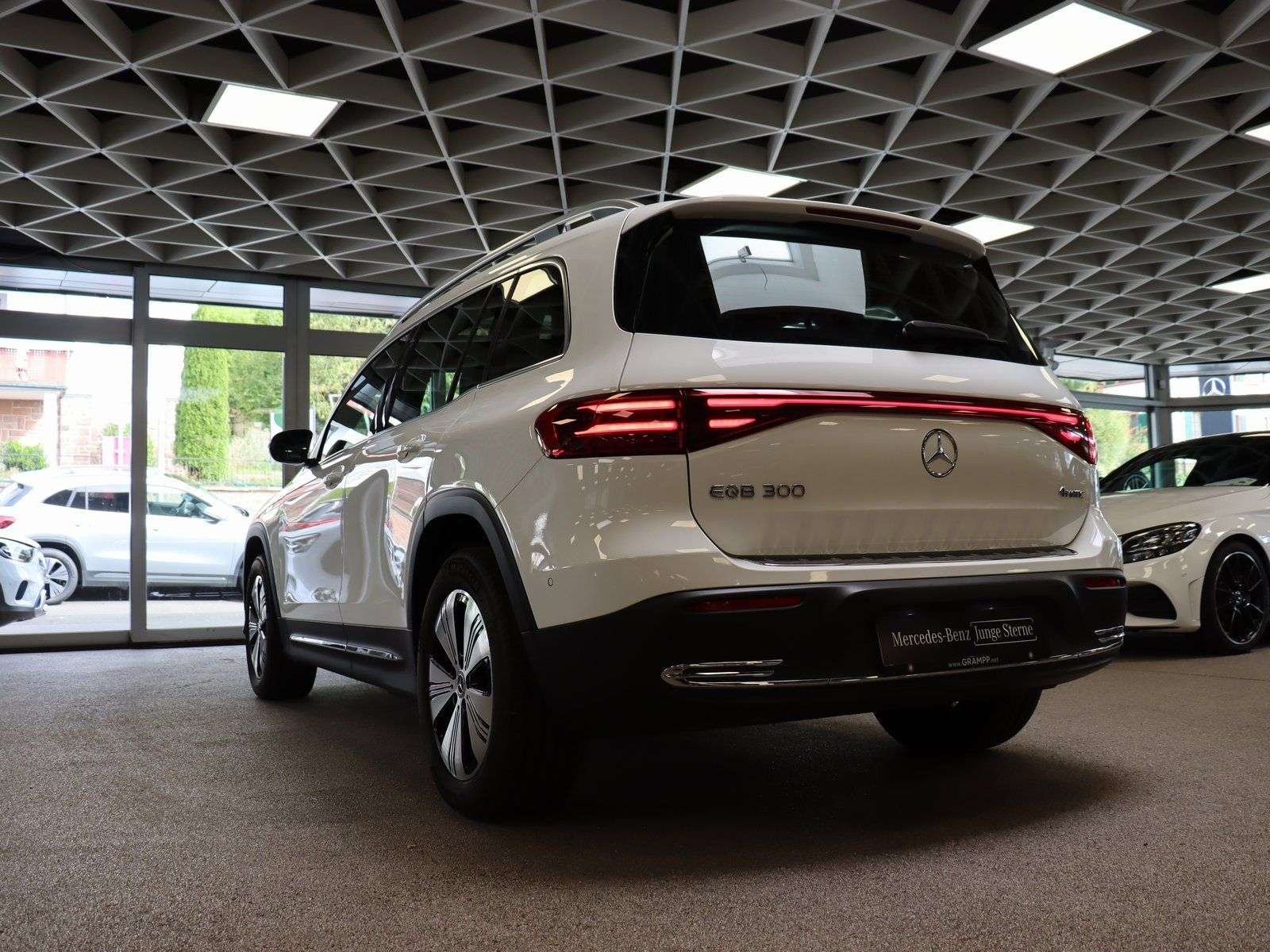 Mercedes-Benz EQB
