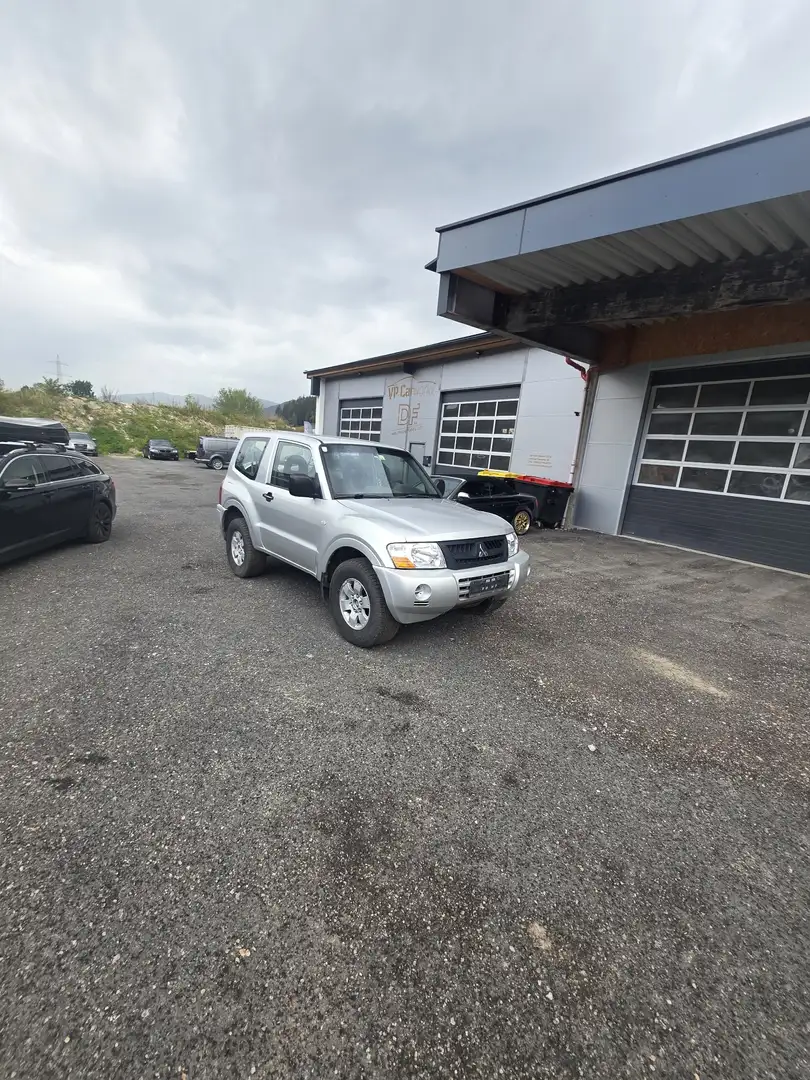Mitsubishi Pajero GLX 3,2 DI-D TD Aut. - 1