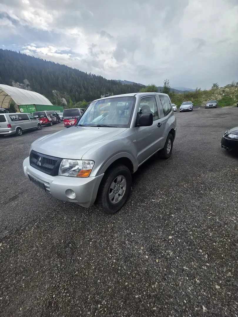 Mitsubishi Pajero GLX 3,2 DI-D TD Aut. - 2