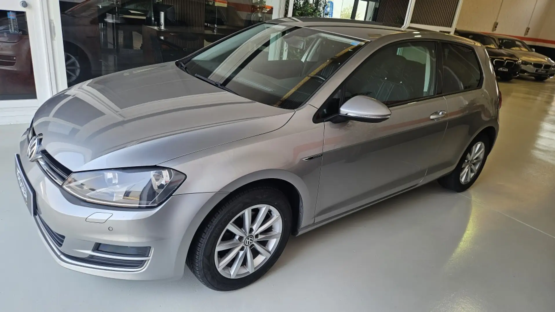 Volkswagen Golf 1.4 TSI BMT Advance 125 Plateado - 1