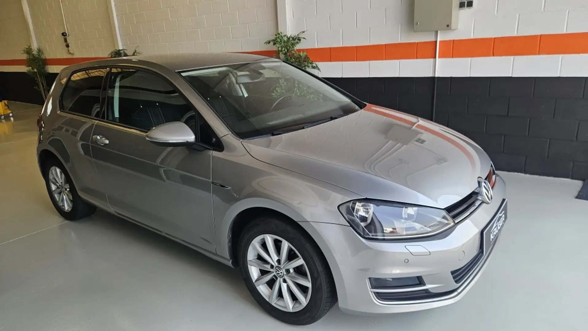 Volkswagen Golf 1.4 TSI BMT Advance 125 Plateado - 2