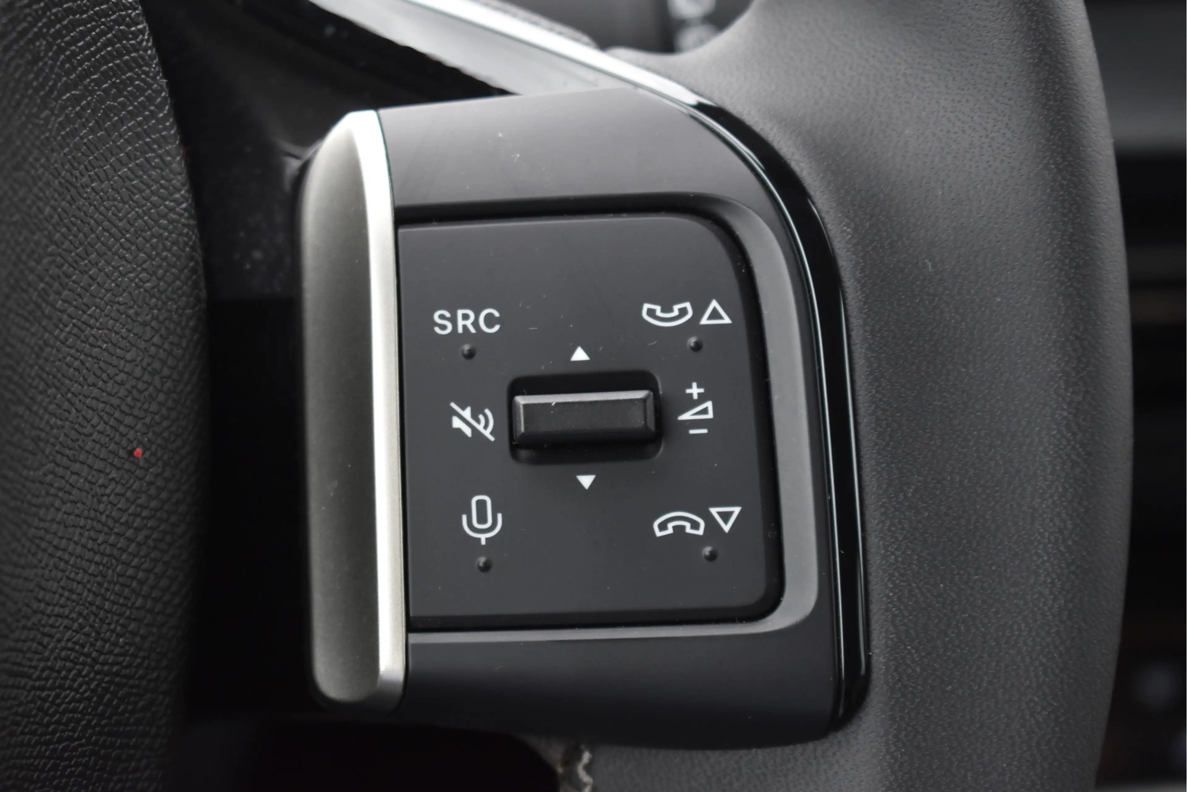 Citroen C3 Aircross 1.2 Hybrid 145pk Plus | Carplay/Android | DAB | Cr — photo 40