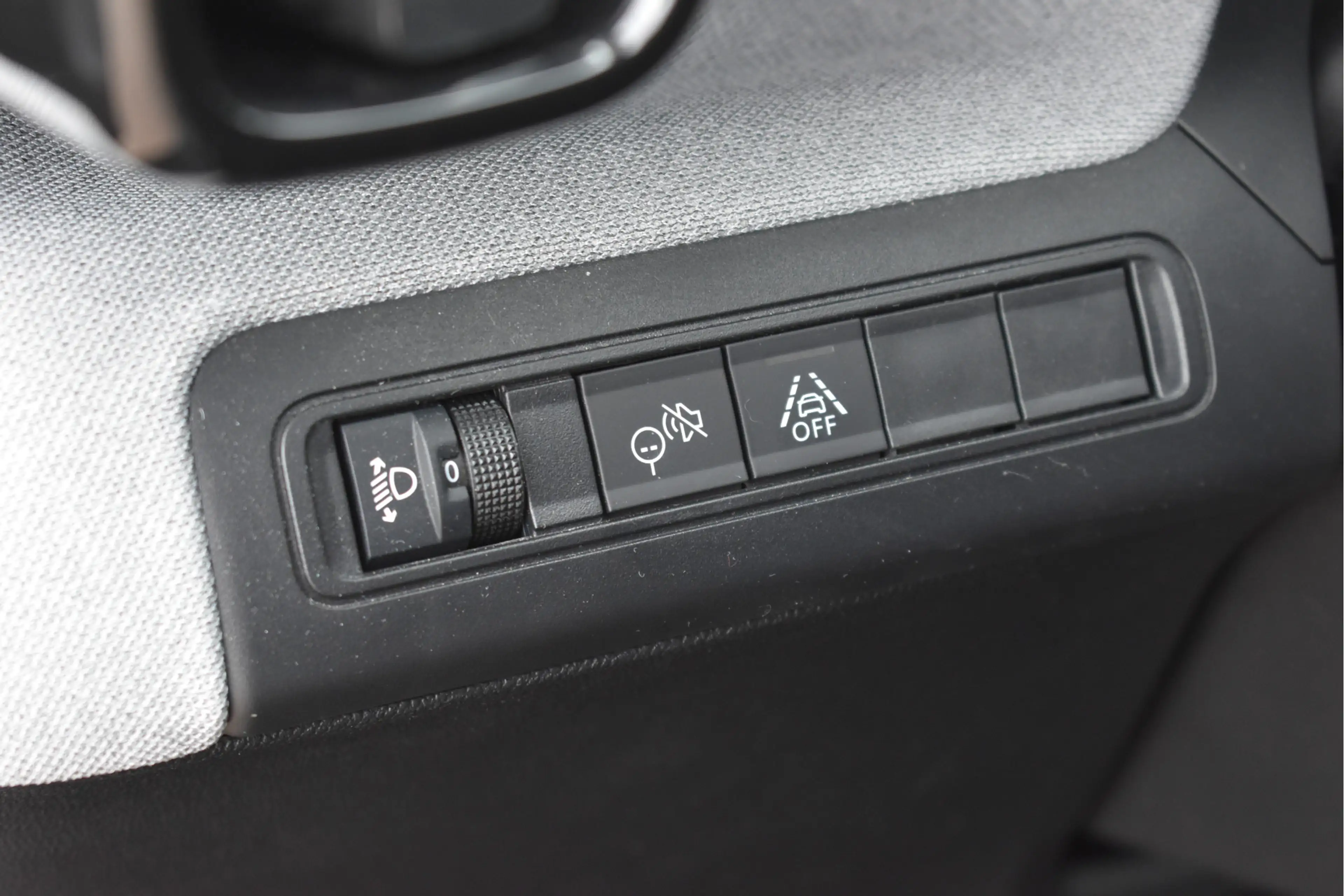 Citroen C3 Aircross 1.2 Hybrid 145pk Plus | Carplay/Android | DAB | Cr — photo 38
