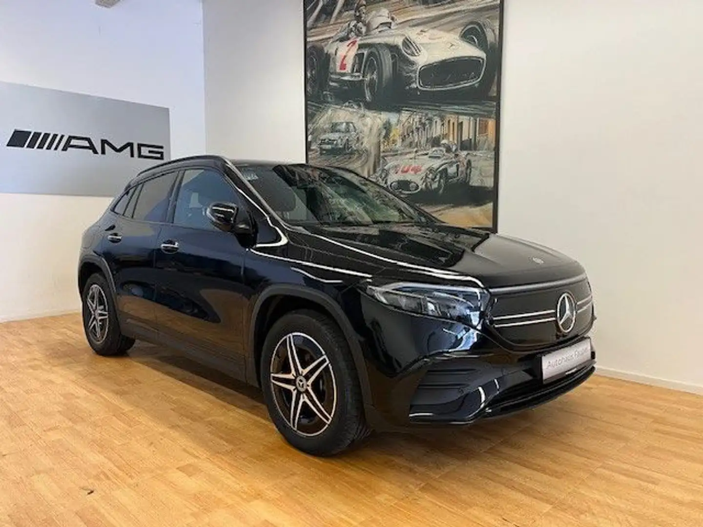 Mercedes-Benz EQA 300 4Matic AMG-Line Soundsystem Schwarz - 1