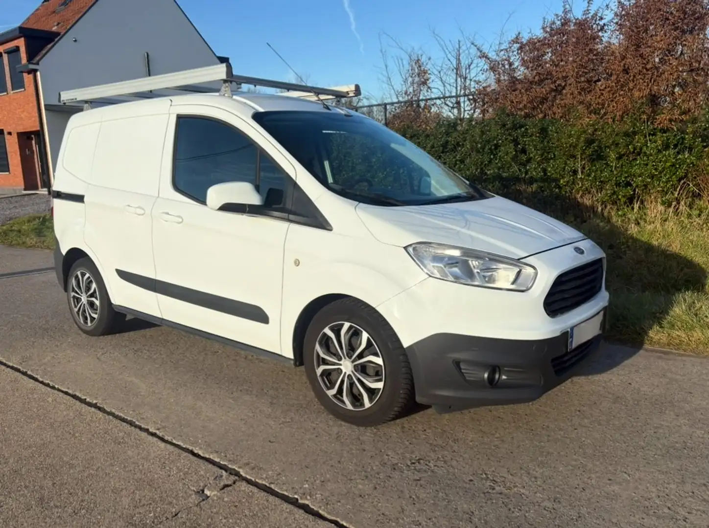 Ford Transit Courier Transit Courier Basis Blanc - 1