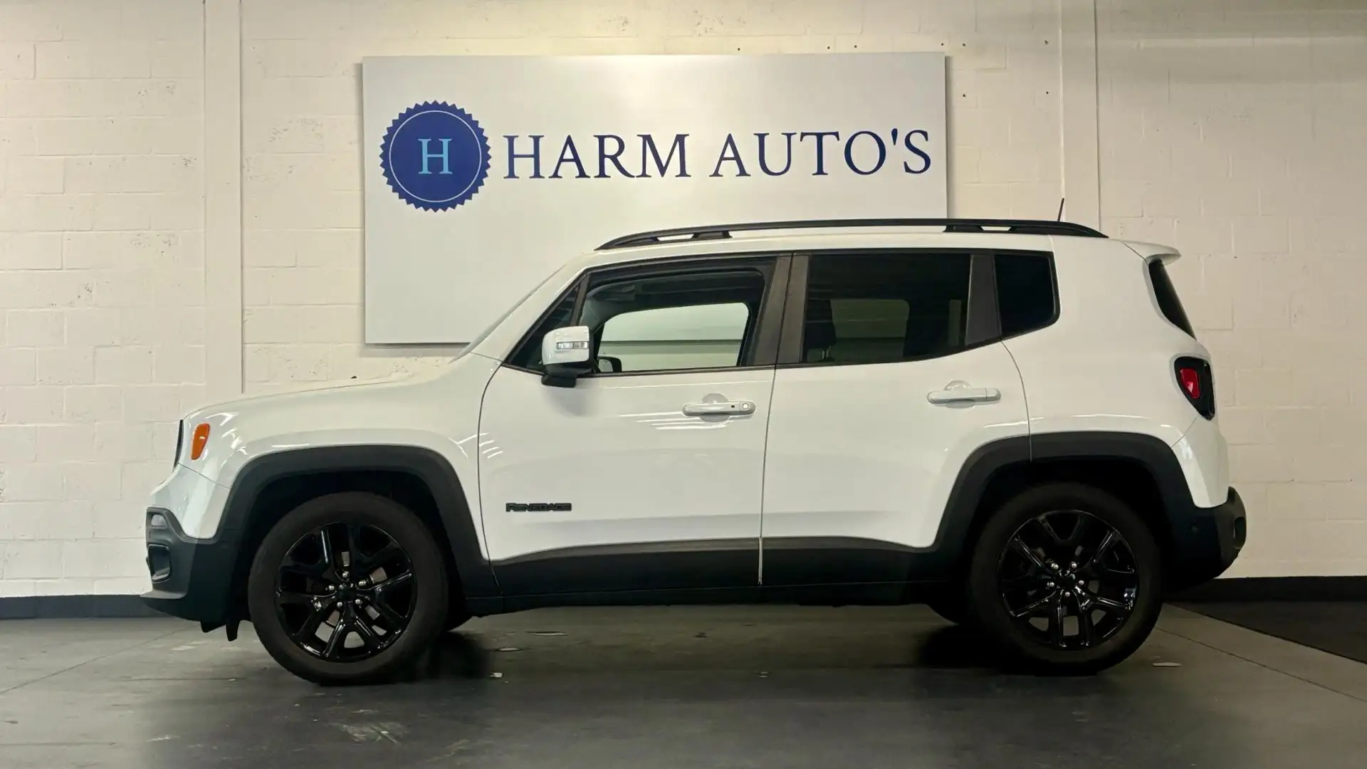 Jeep Renegade 1.4 MultiAir 140pk Pano/Navi/CAM/Xenon/Cruise/'18' Wit - 2
