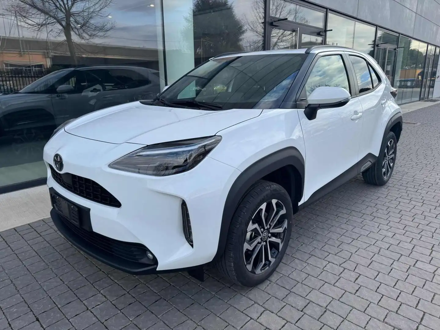 Toyota Yaris Cross 1.5 Hybrid 5p. E-CVT Trend IVA ESPOSTA Blu/Azzurro - 1