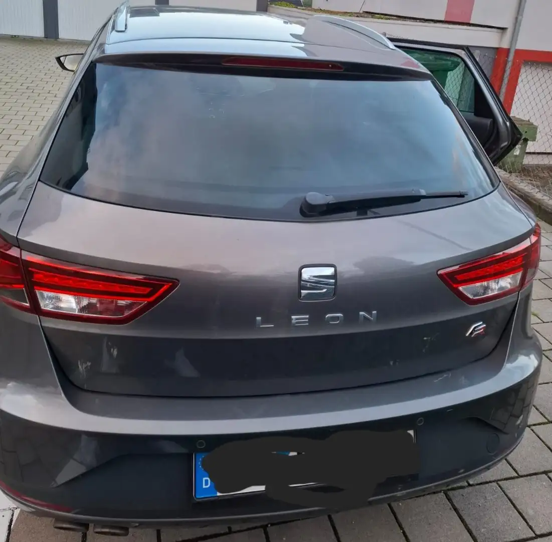 SEAT Leon ST 2.0 TDI Start&Stop FR - 2