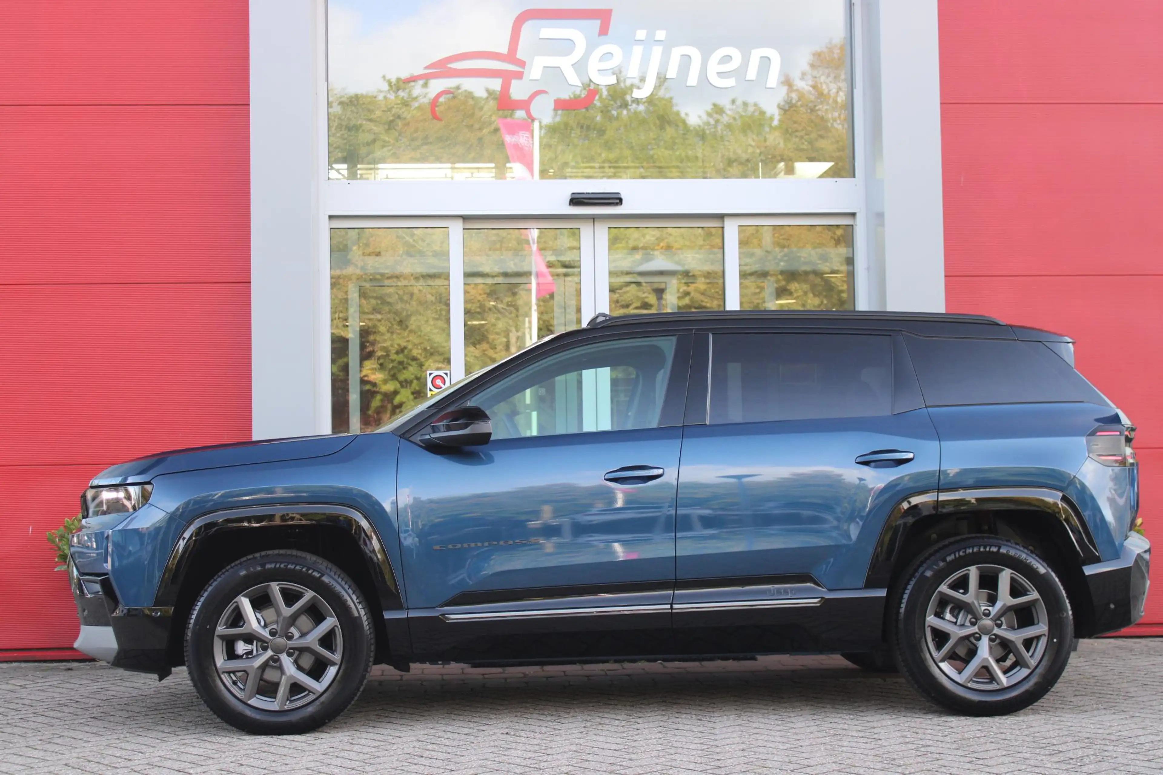 Jeep Compass 1.2 145PK e-Hybrid FIRST EDITION | PANORAMADAK: TW — photo 3