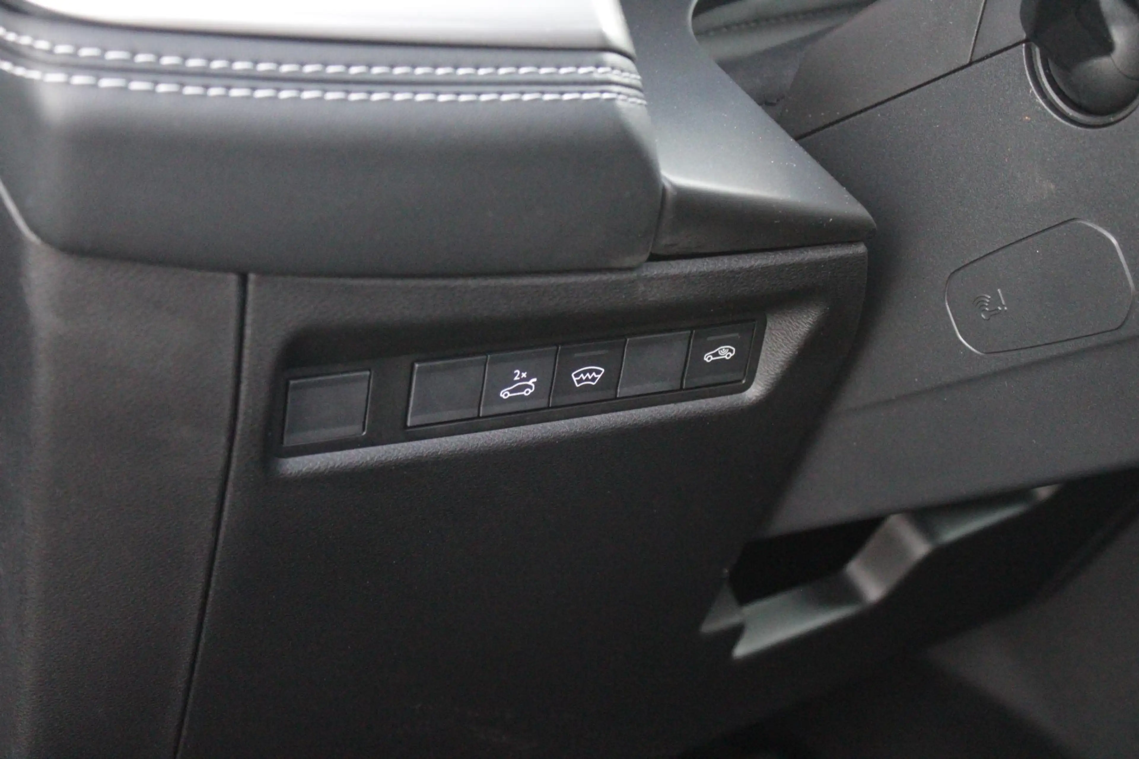 Jeep Compass 1.2 145PK e-Hybrid FIRST EDITION | PANORAMADAK: TW — photo 34