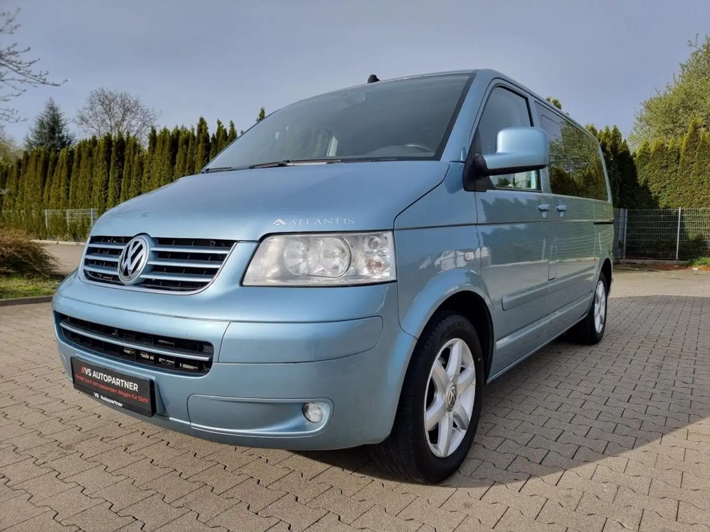 Volkswagen T5 Multivan 2.5 SHZ PDC KLIMA NAVI 7 SITZE TEMP Blau - 1