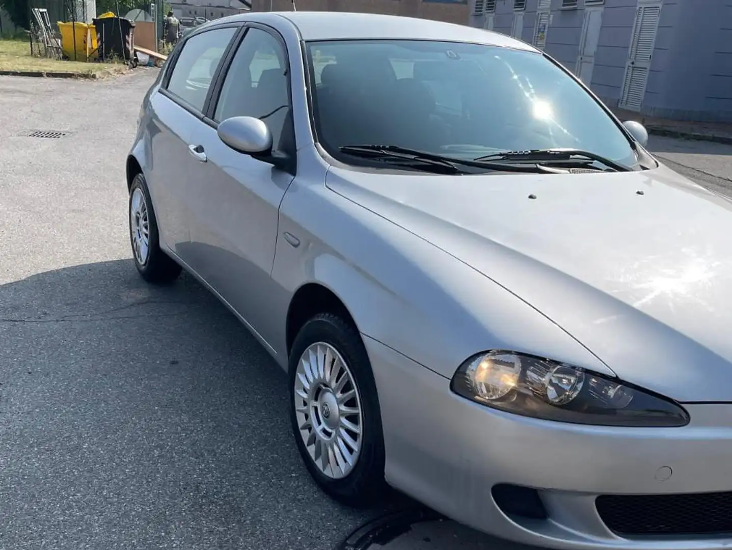 Alfa Romeo 147 5p 1.6 Twin Spark 16v "Progression" 105cv Argento - 2
