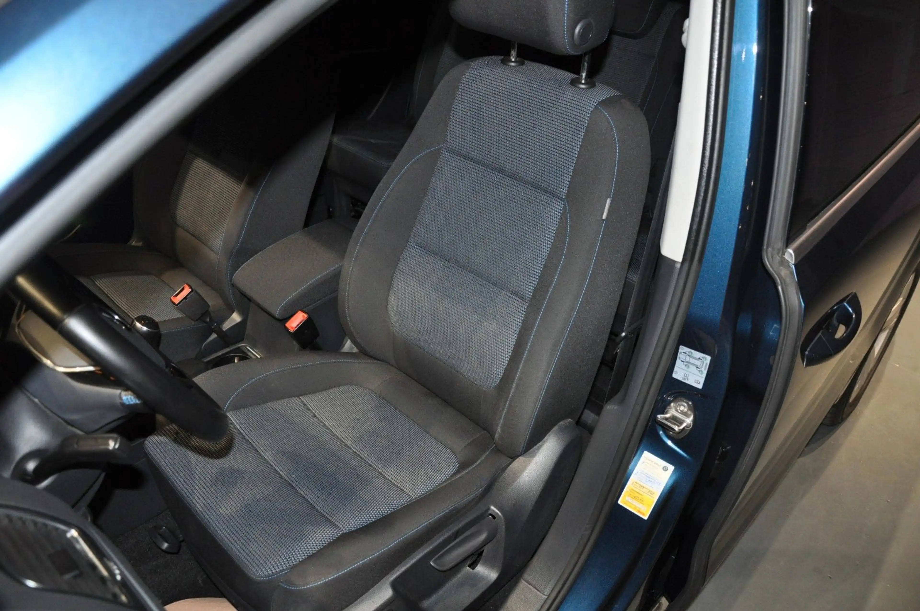 Volkswagen Sharan Ocean / 7 Sitzer / — photo 9