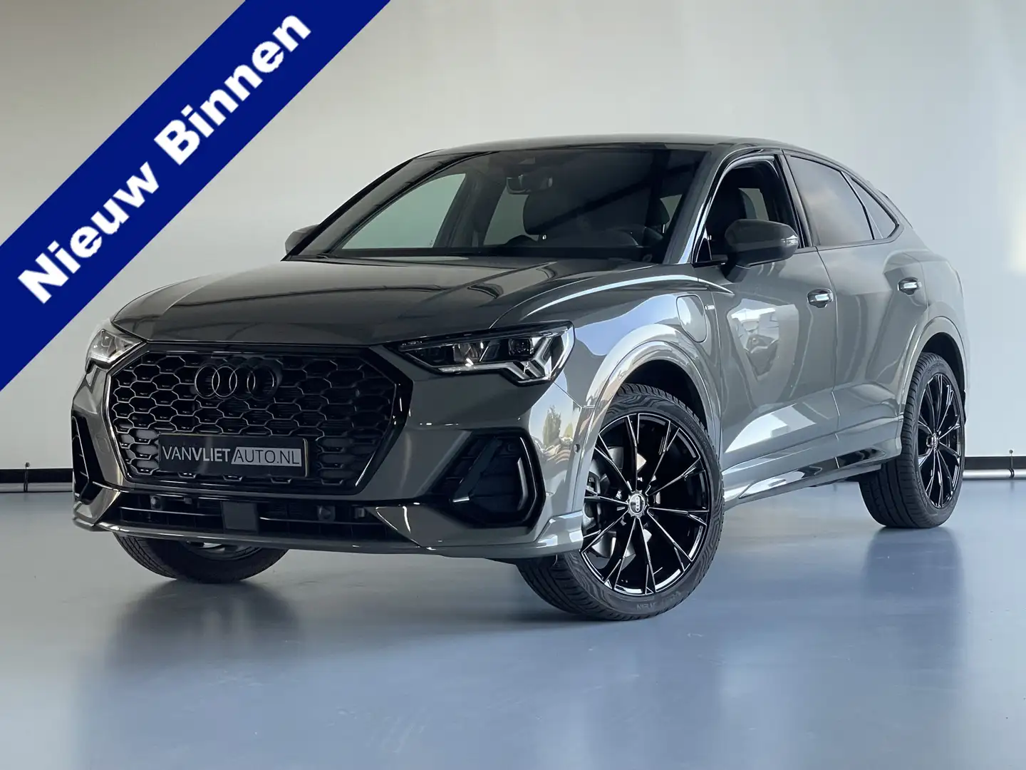 Audi Q3 Sportback 45 TFSI e S Edition Leder / Camera Grijs - 1