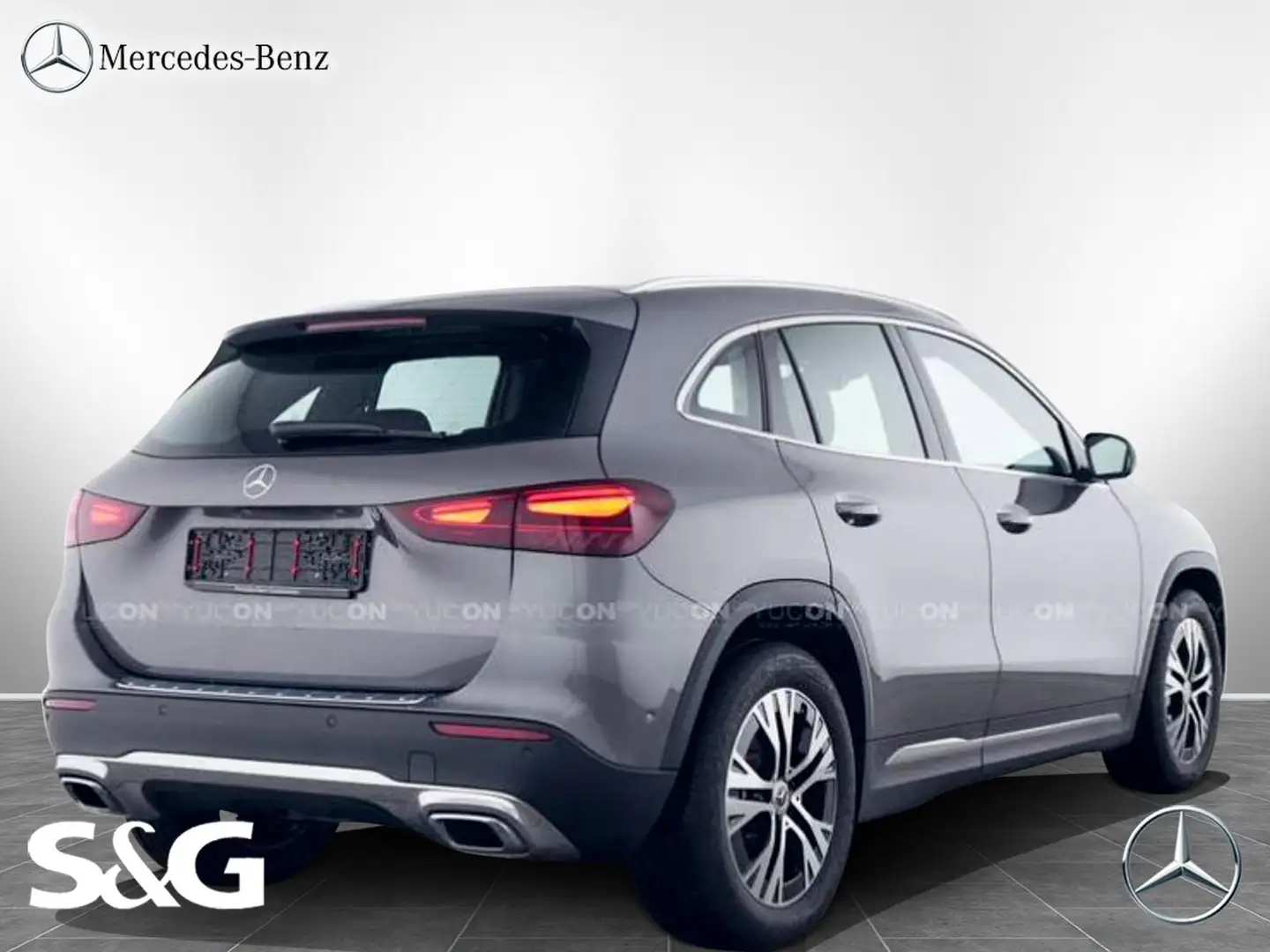 Mercedes-Benz GLA 180 Off-Roader Progressive RüKam+AHK+LED Grijs - 2