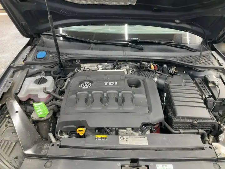 Volkswagen Passat Alltrack – Foto 14