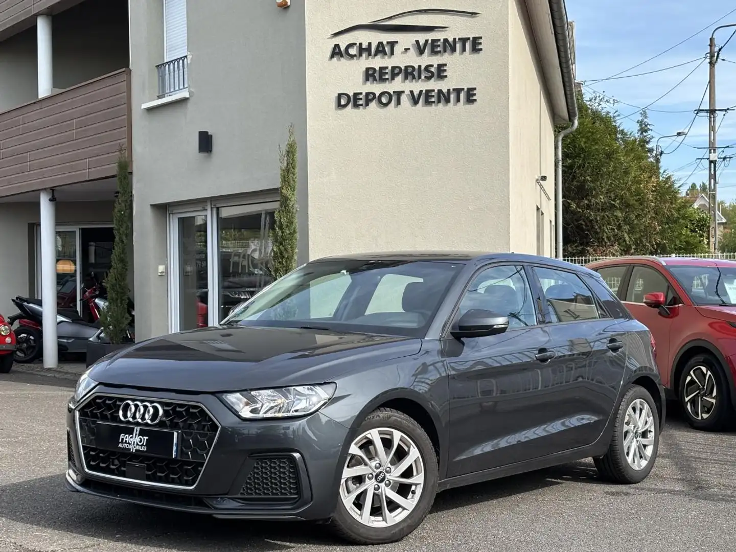 Audi A1 Sportback 1.0 30 TFSI - 110  SPORTBACK Business line Grau - 1