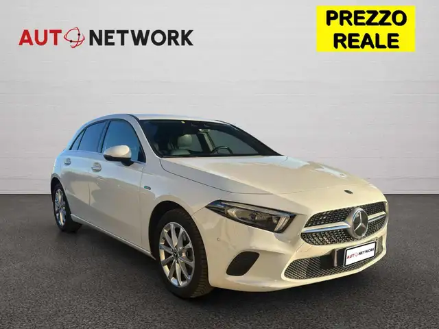 Mercedes-Benz A 250 e Automatic EQ-Power Business Extra