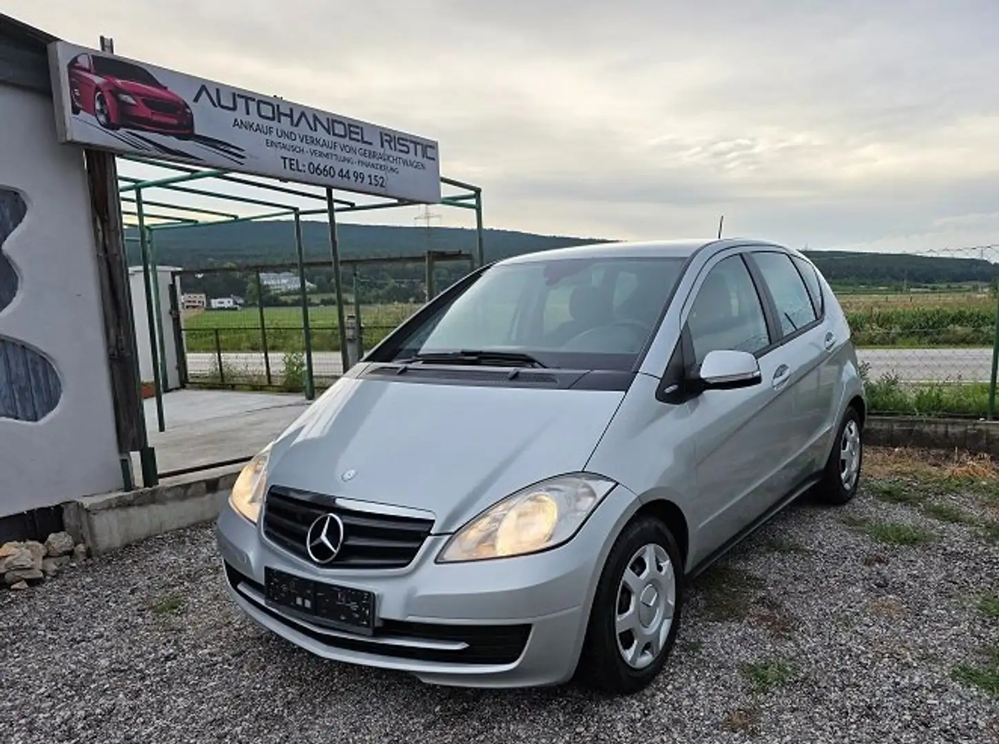 Mercedes-Benz A 160 Stříbrná - 1