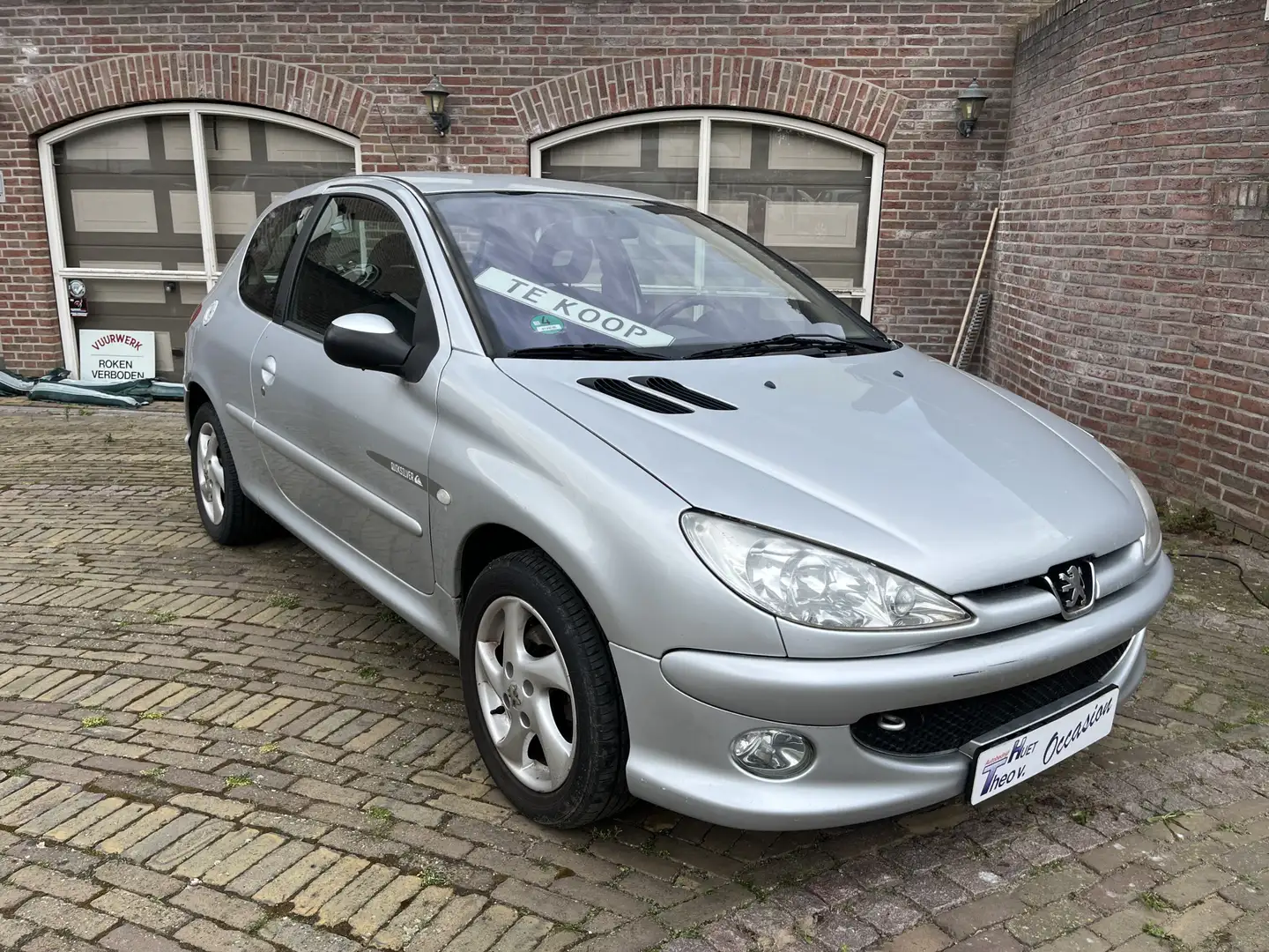 Peugeot 206 1.6-16V Quiksilver Clima/Centr. vergr./Elektr. ram Grigio - 1