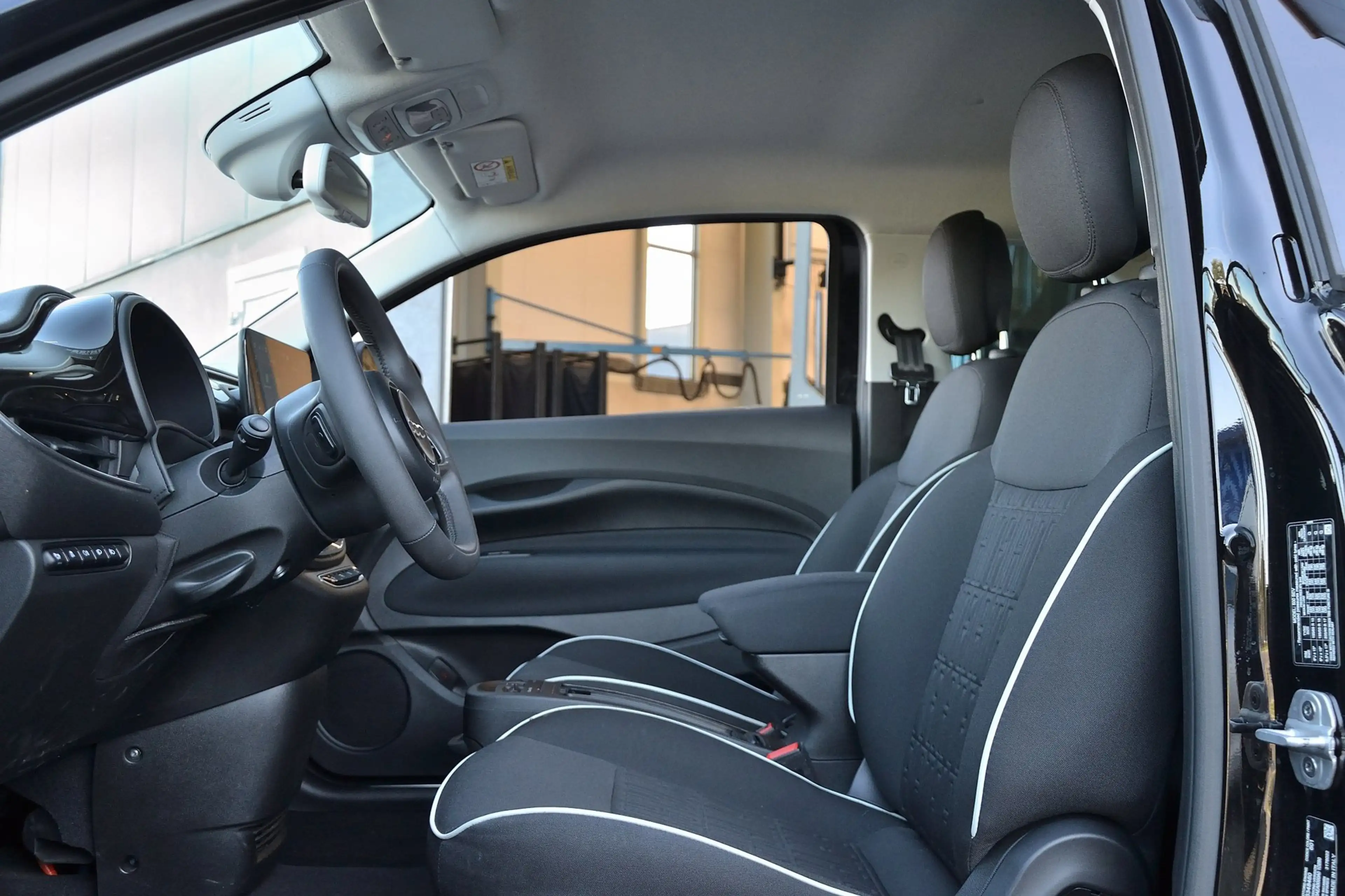 Fiat 500 42 kWh 118PK | Keyless | Stoelverwarming | Achteru — photo 8