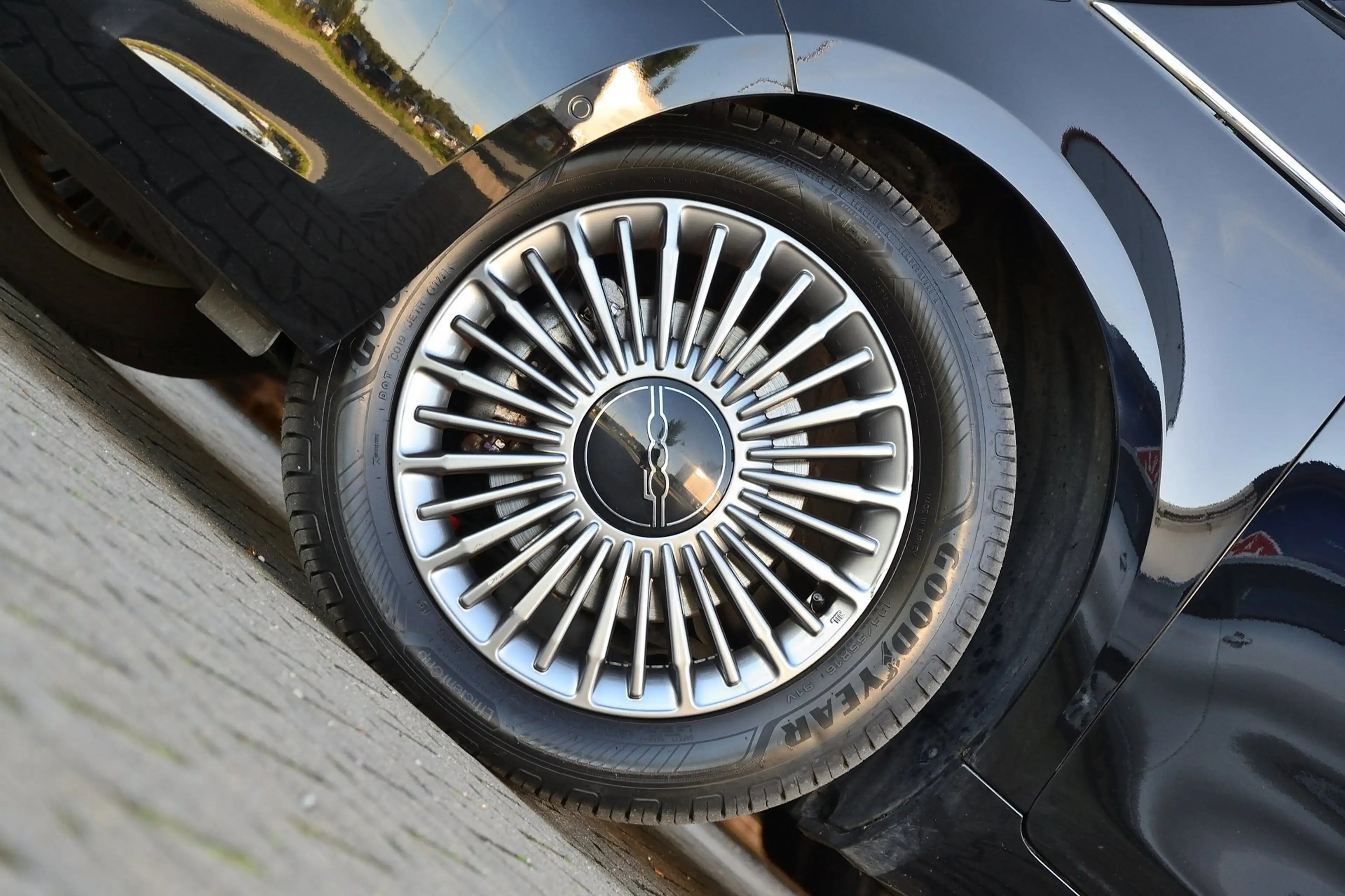 Fiat 500 42 kWh 118PK | Keyless | Stoelverwarming | Achteru — photo 6