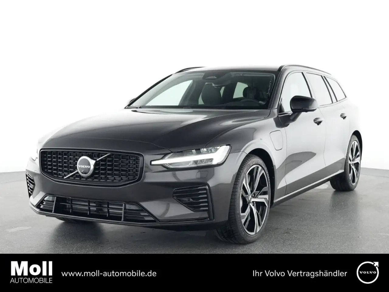 Volvo V60 Kombi Plus Dark Recharge Plug-In Hybrid AWD StandH — миниатюра 1