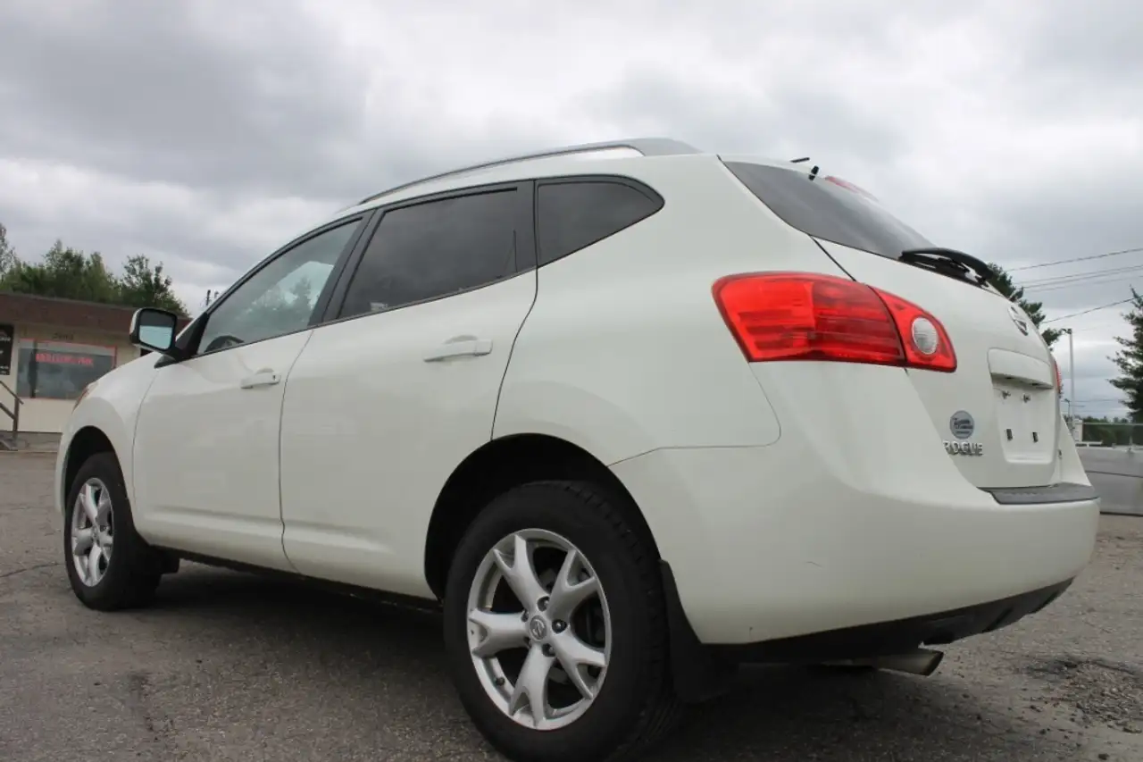 Nissan Rogue снимка Nissan Rogue
