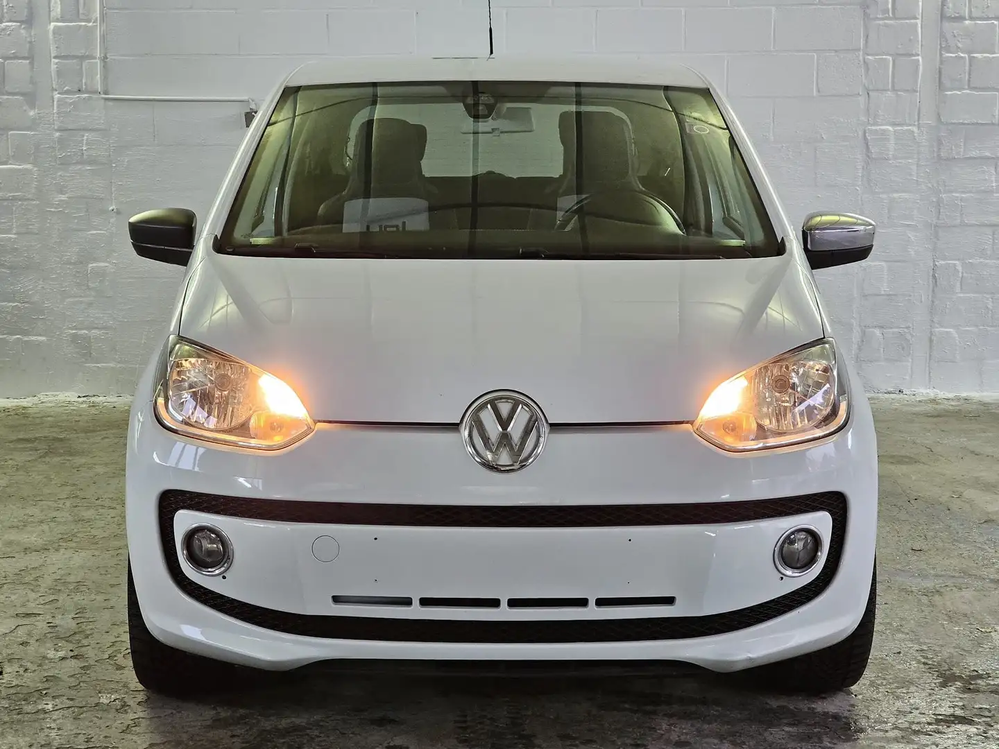 Volkswagen up! 1.0i // White // Airco // Siège chauffant // Blanc - 2