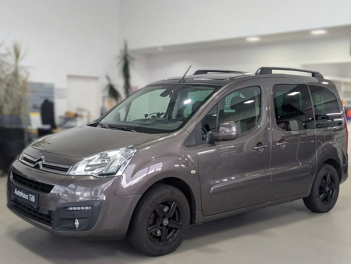 Citroen Berlingo 1.6 Blue-HDI Shine/Kamera/Pano/Navi/DAB Braun - 1
