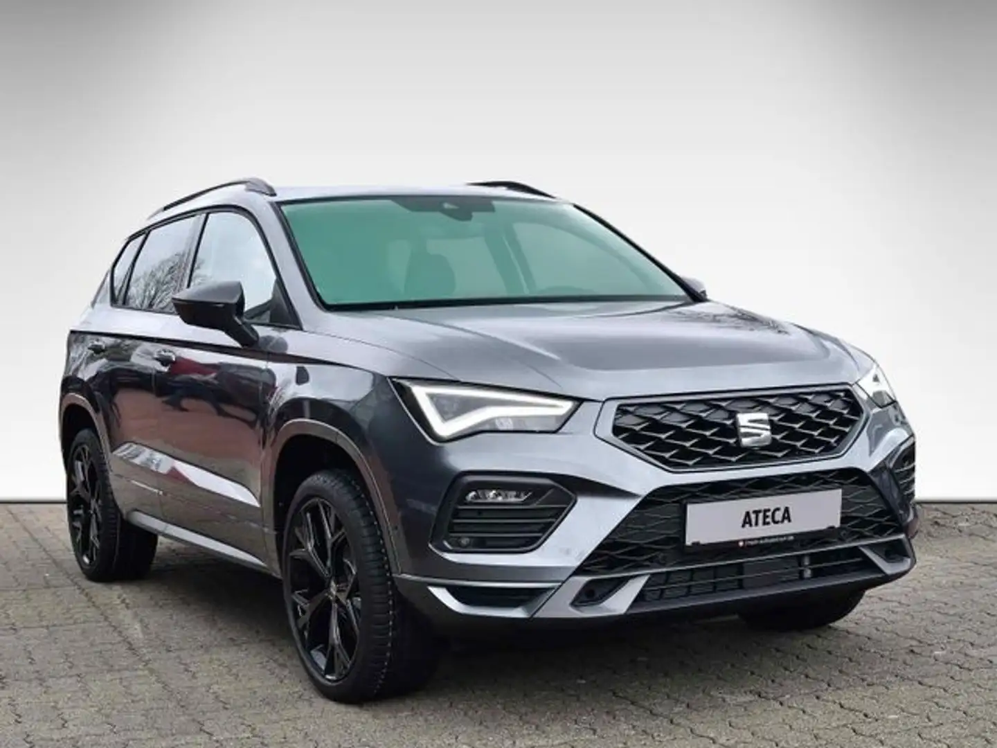 SEAT Ateca 2.0 TDI FR Alu LED AHK Beats Navi ACC Sitz Grau - 2