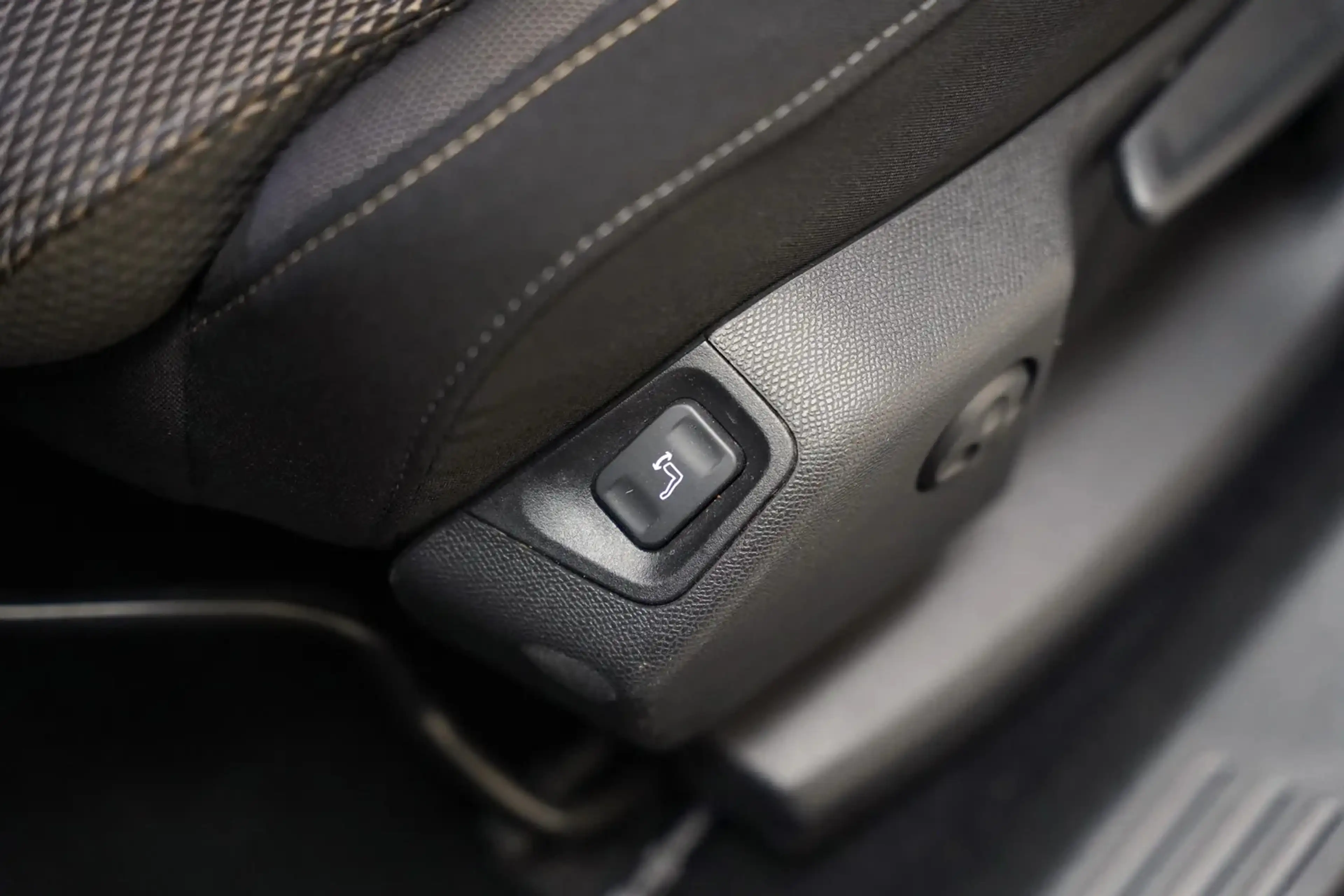 DS Automobiles DS 7 Crossback E-Tense 225pk Business Aut. [ Navi Cruise Carplay — photo 10