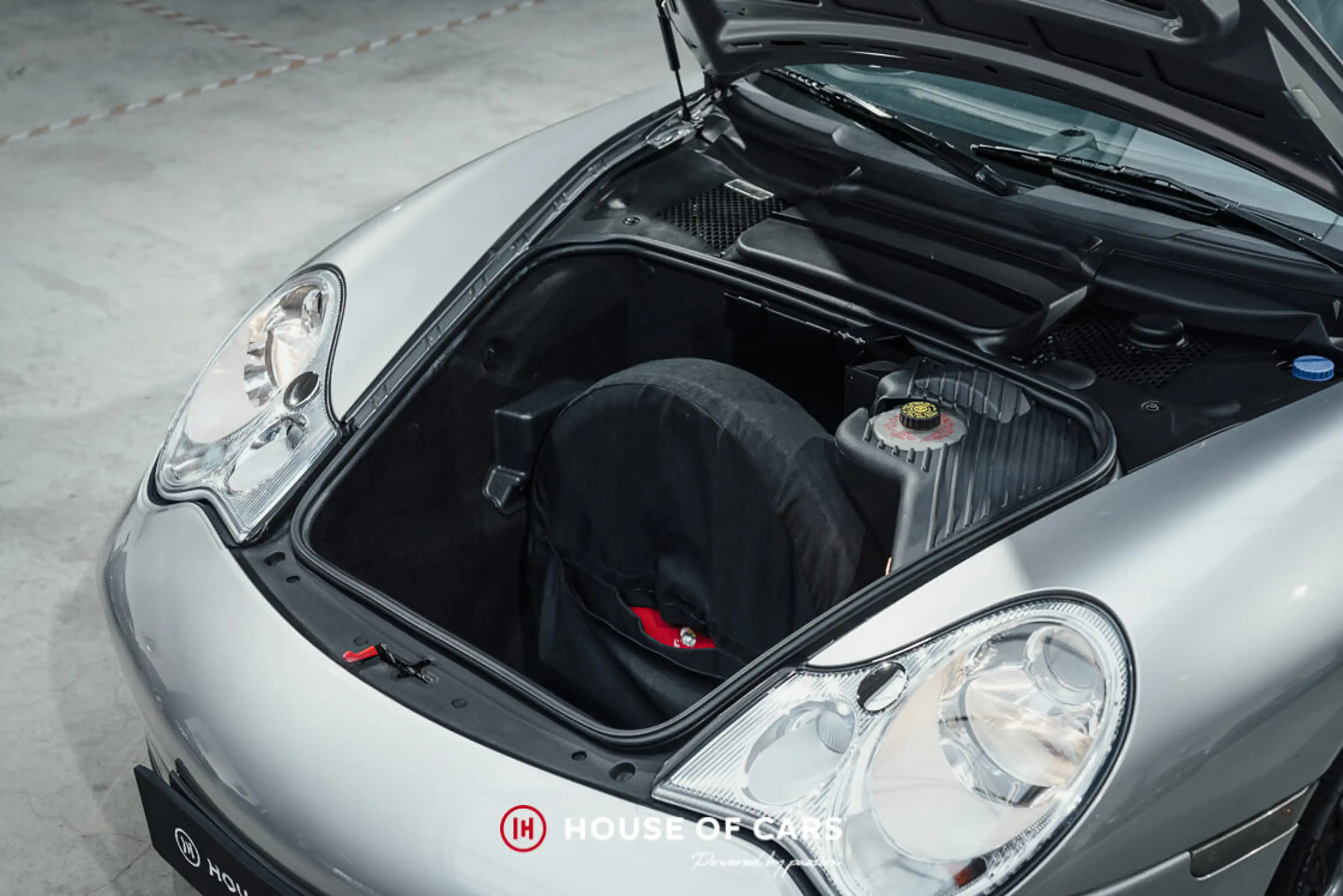 Porsche 996 .2 Carrera Coupe « 40 Jahre » 2004 – 1st paint — photo 12