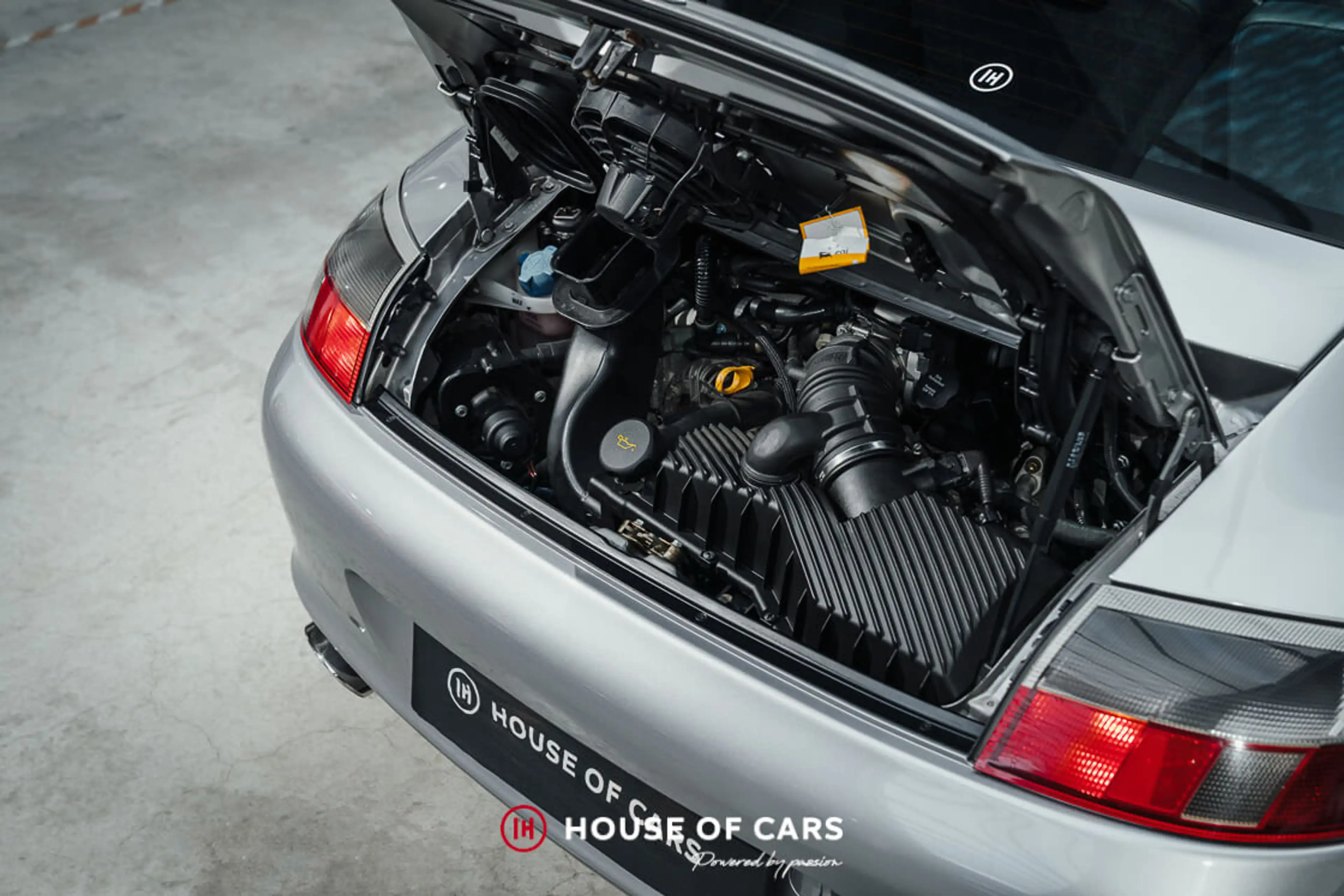 Porsche 996 .2 Carrera Coupe « 40 Jahre » 2004 – 1st paint — photo 13