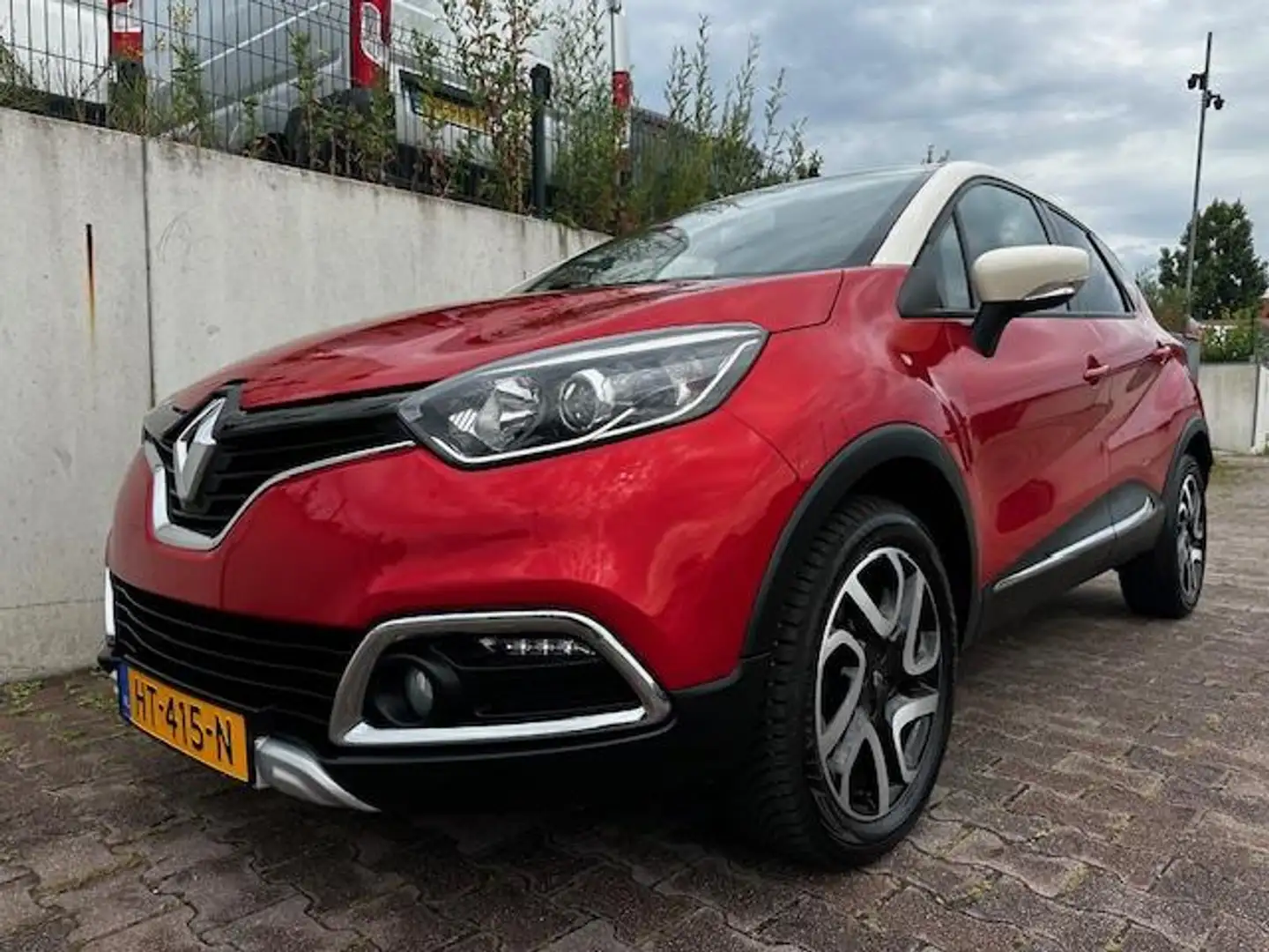 Renault Captur 0.9 TCe Xmod/LEDER/CAMERA/PDC/NAVI/DEALER ONDERHOU Czerwony - 2