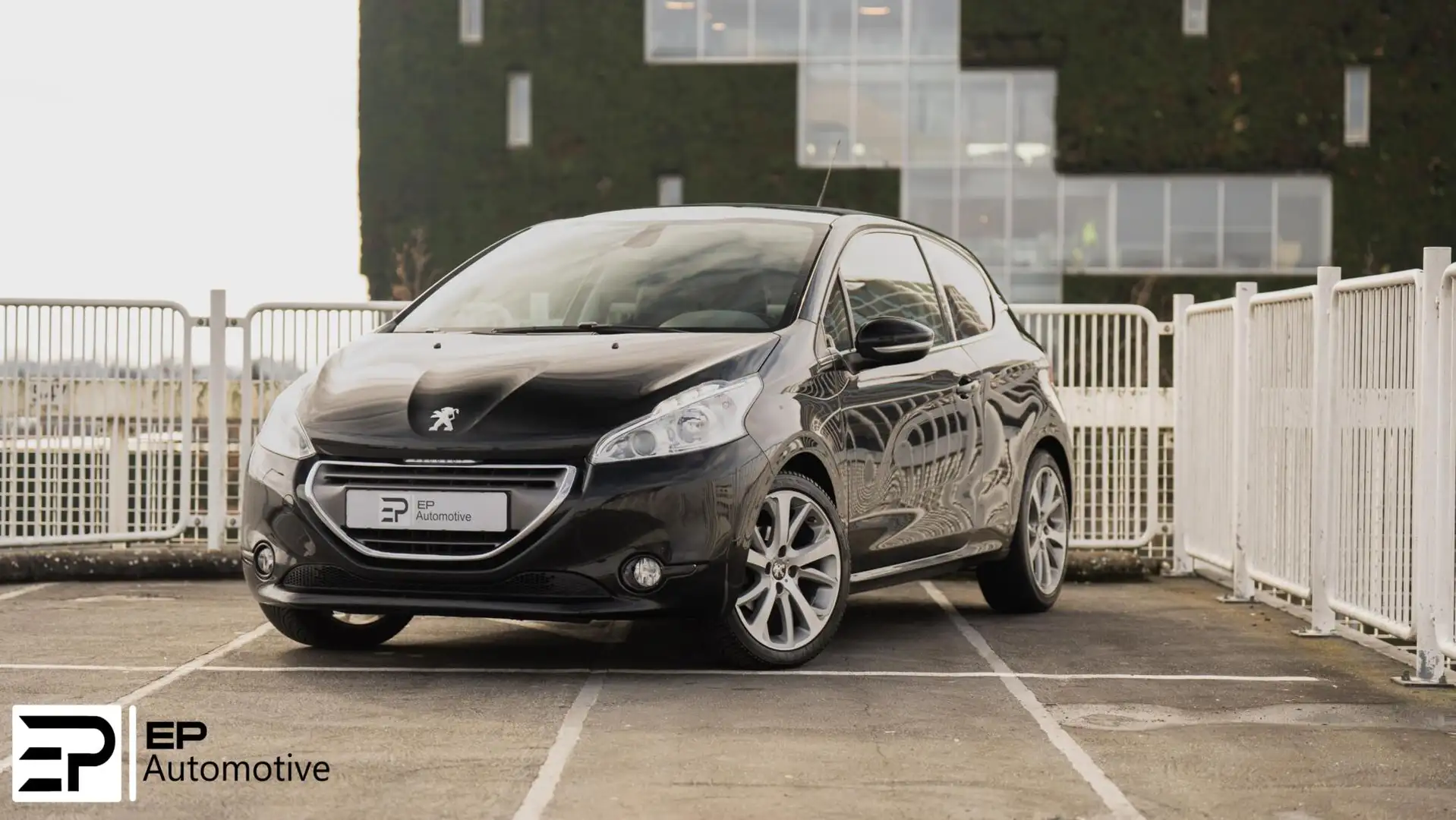 Peugeot 208 1.6 VTi Allure|Leder|Panno|StoelVerwarming| Schwarz - 1