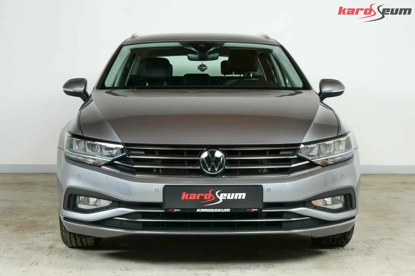 Volkswagen Passat Elegance 4M *AHK*STAND-HZ*LED*SPORT*ACC* Silber - 2